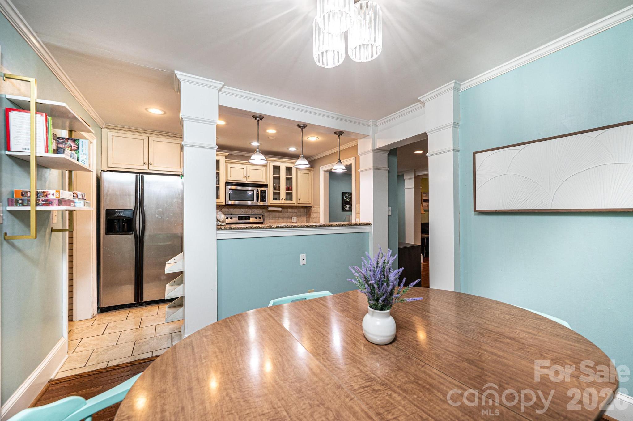 826 6th Street NW #4 — Hickory