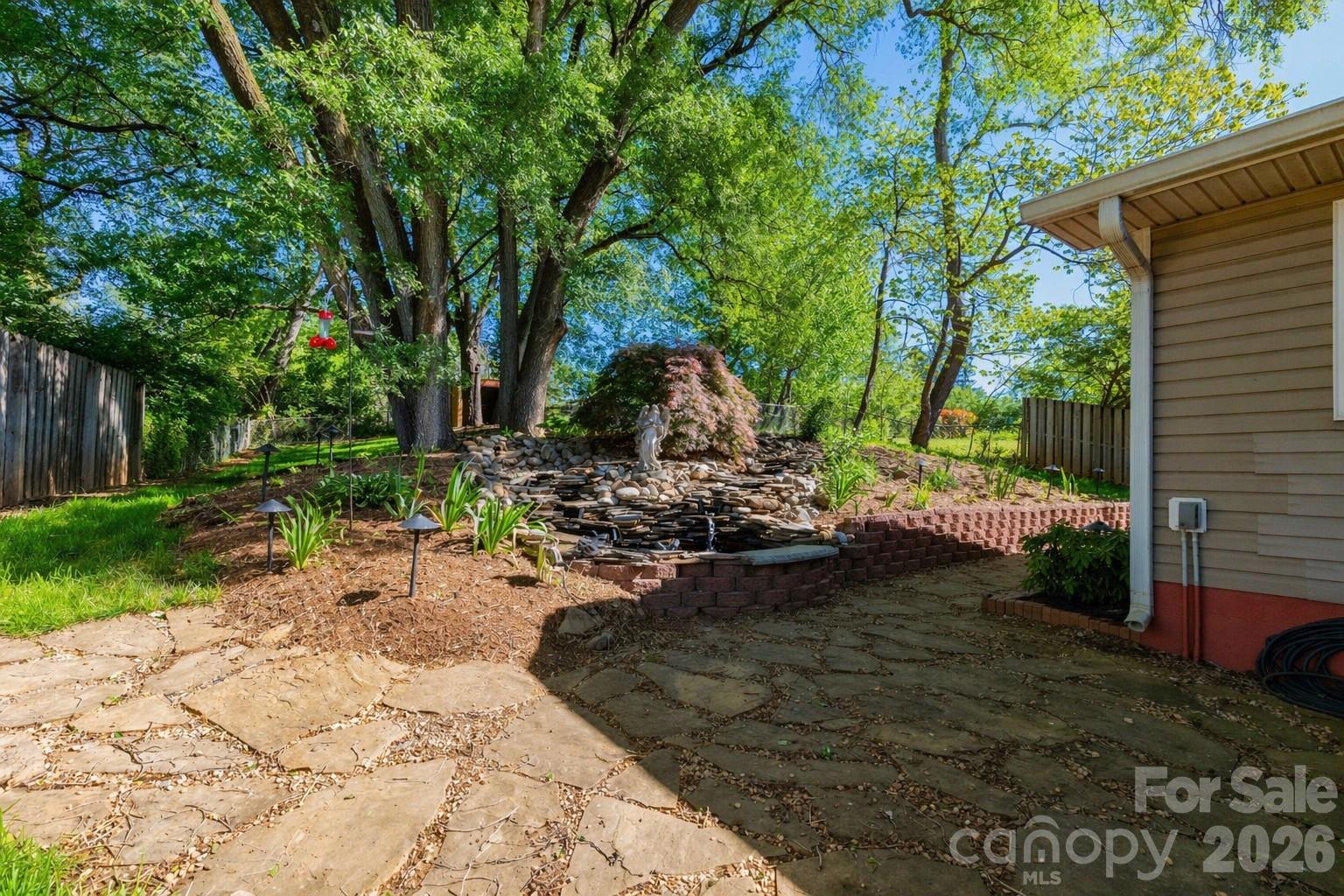 40 Wagon Road — Asheville