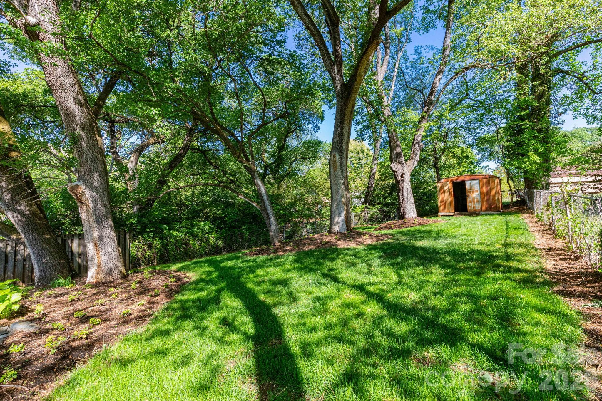 40 Wagon Road — Asheville