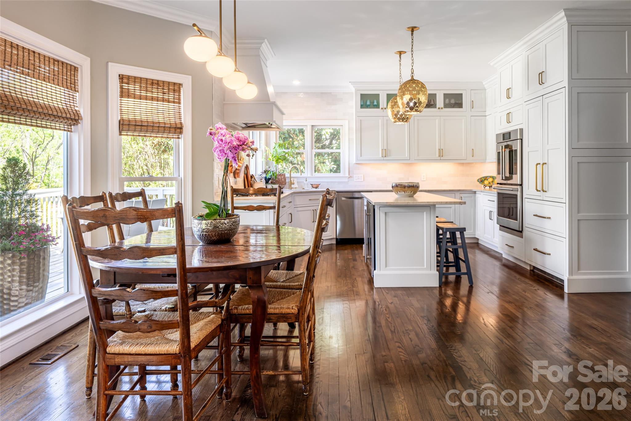 38 Pine Acre Boulevard — Asheville