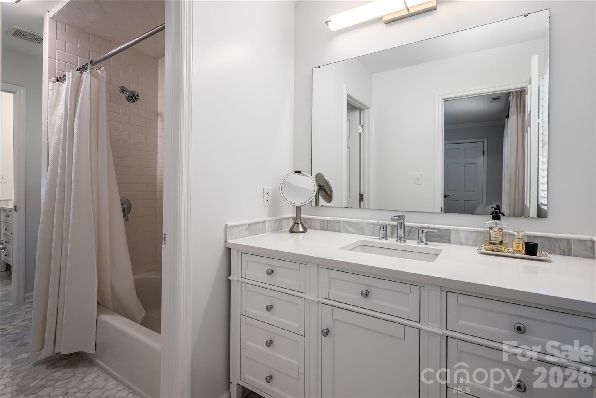 38 Pine Acre Boulevard — Asheville