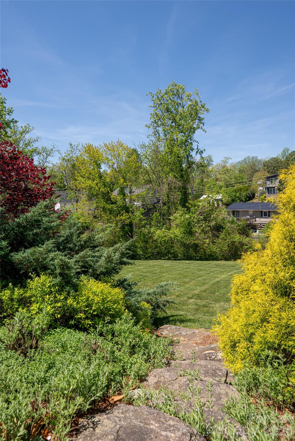 38 Pine Acre Boulevard — Asheville