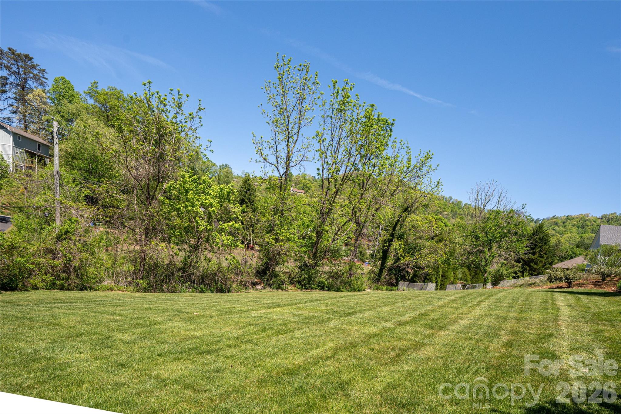 38 Pine Acre Boulevard — Asheville