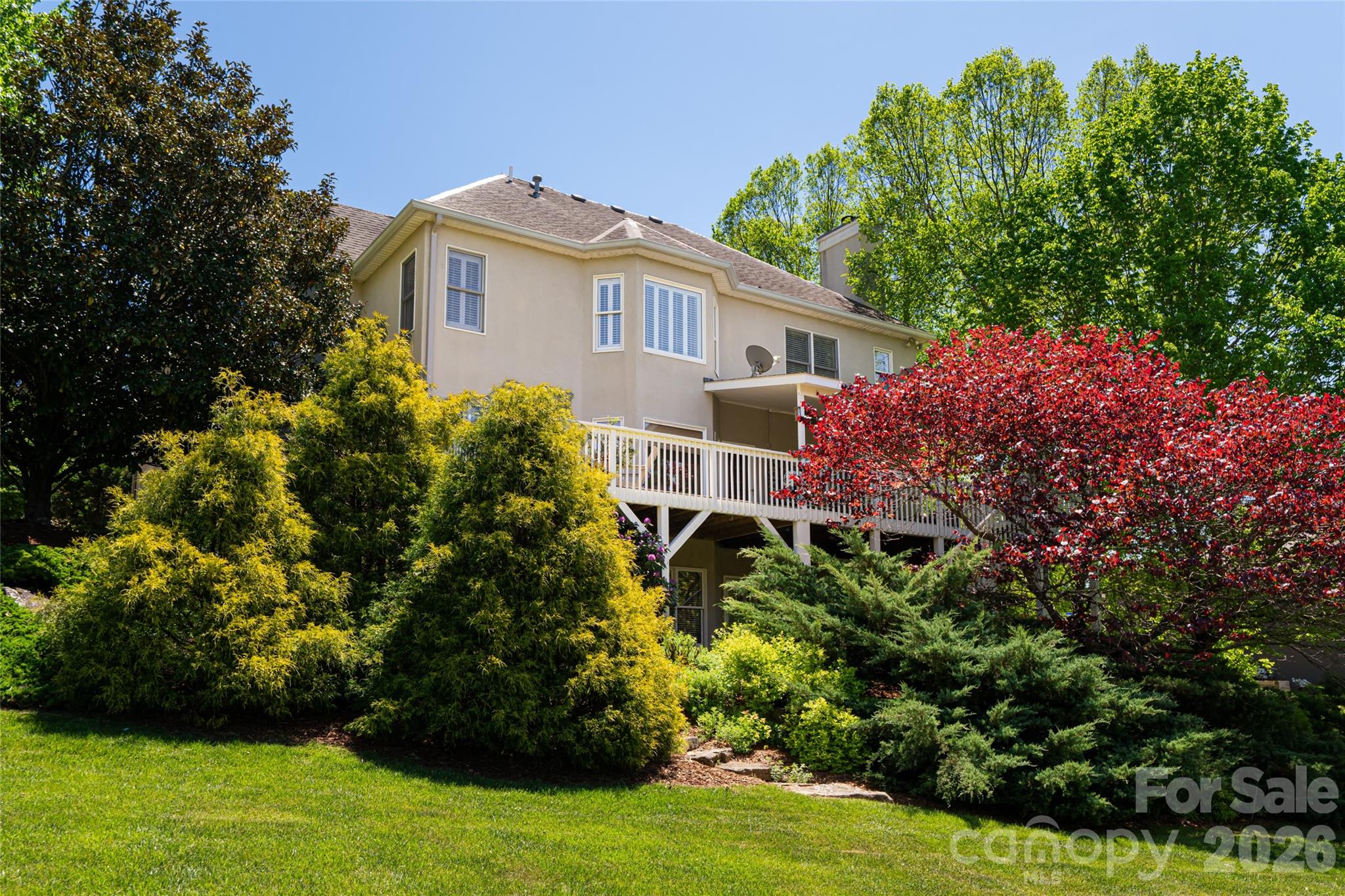 38 Pine Acre Boulevard — Asheville