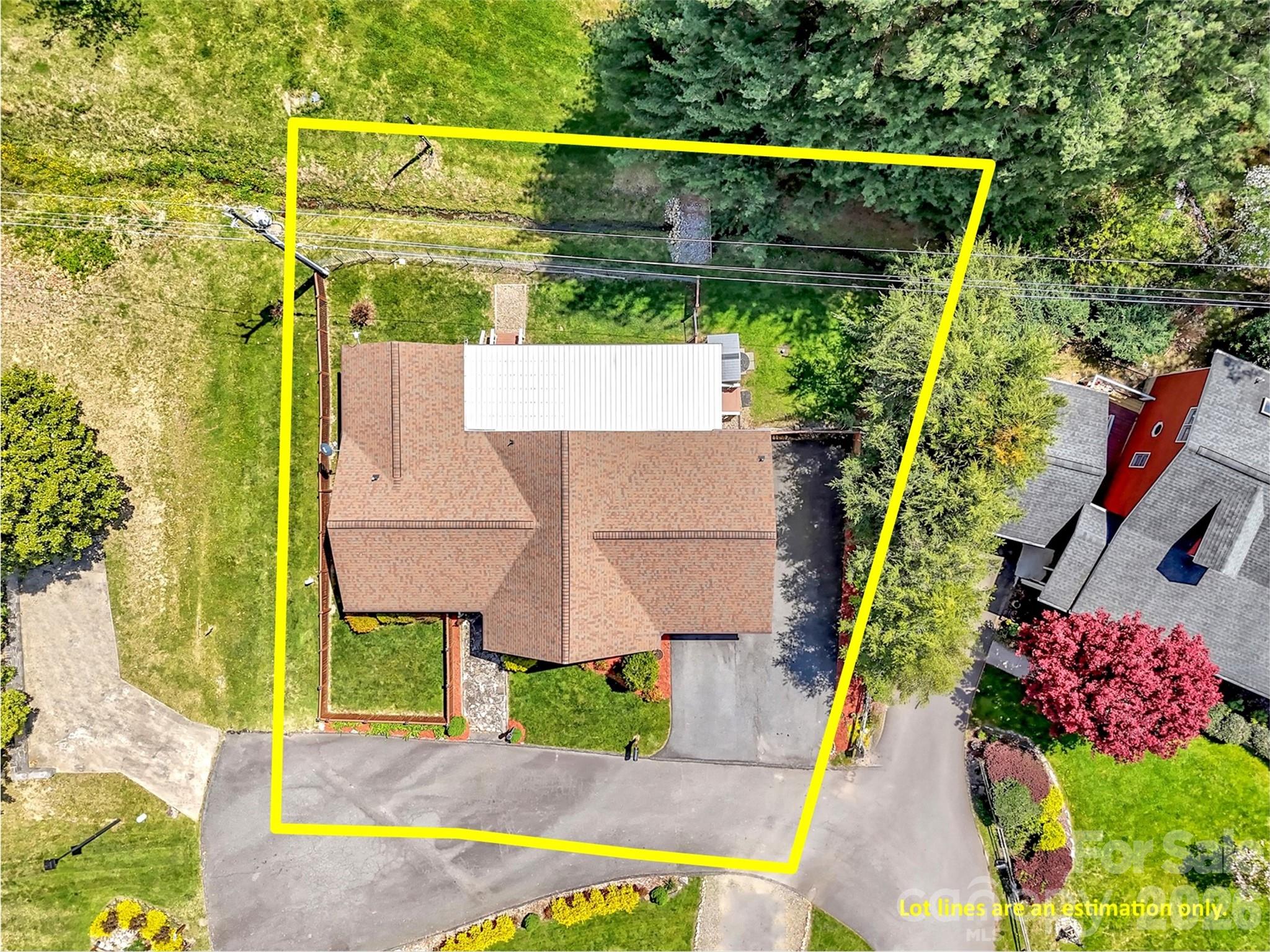 96 Garden Court — Maggie Valley