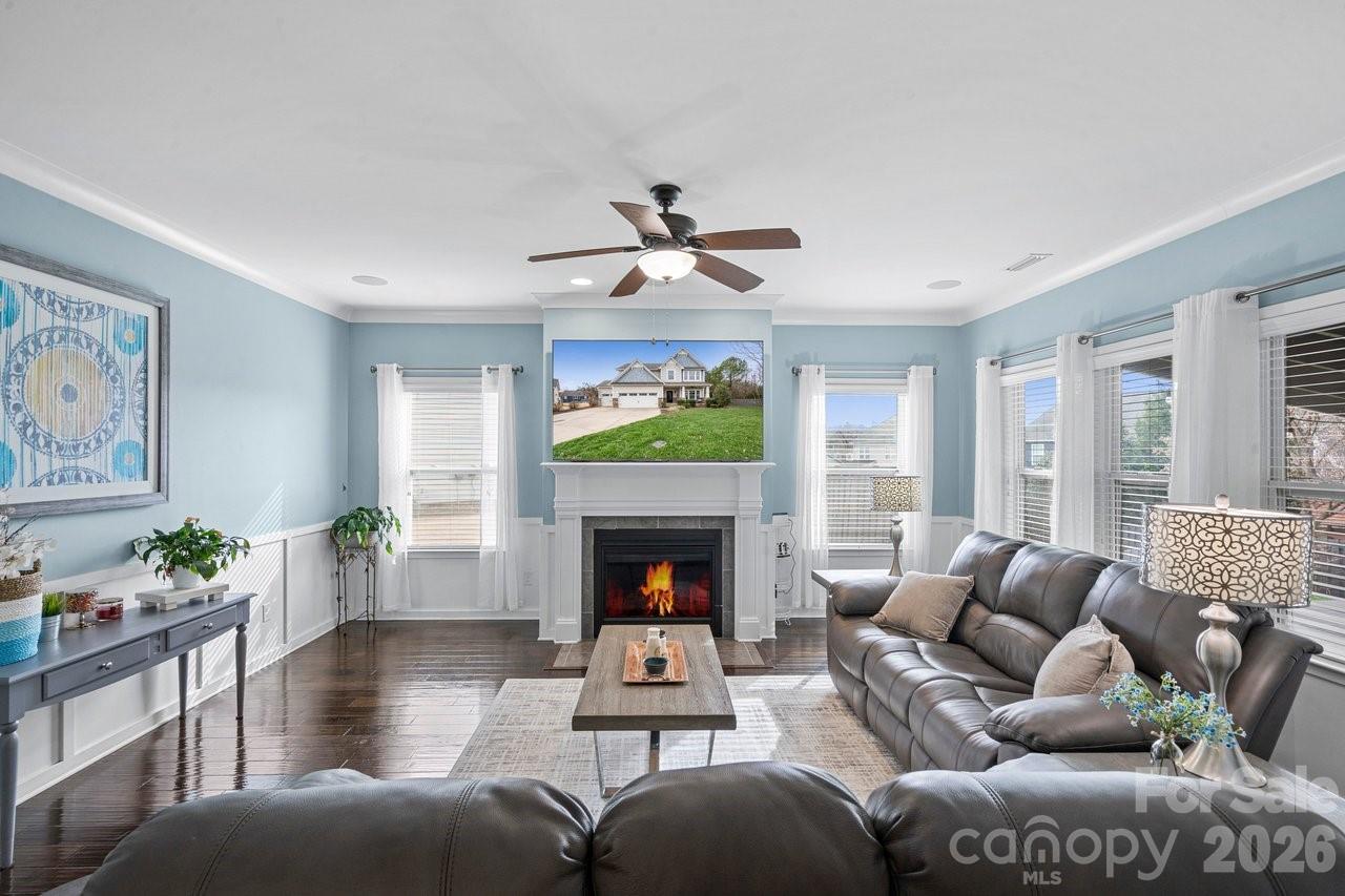 1007 Pine Bark Place — Matthews
