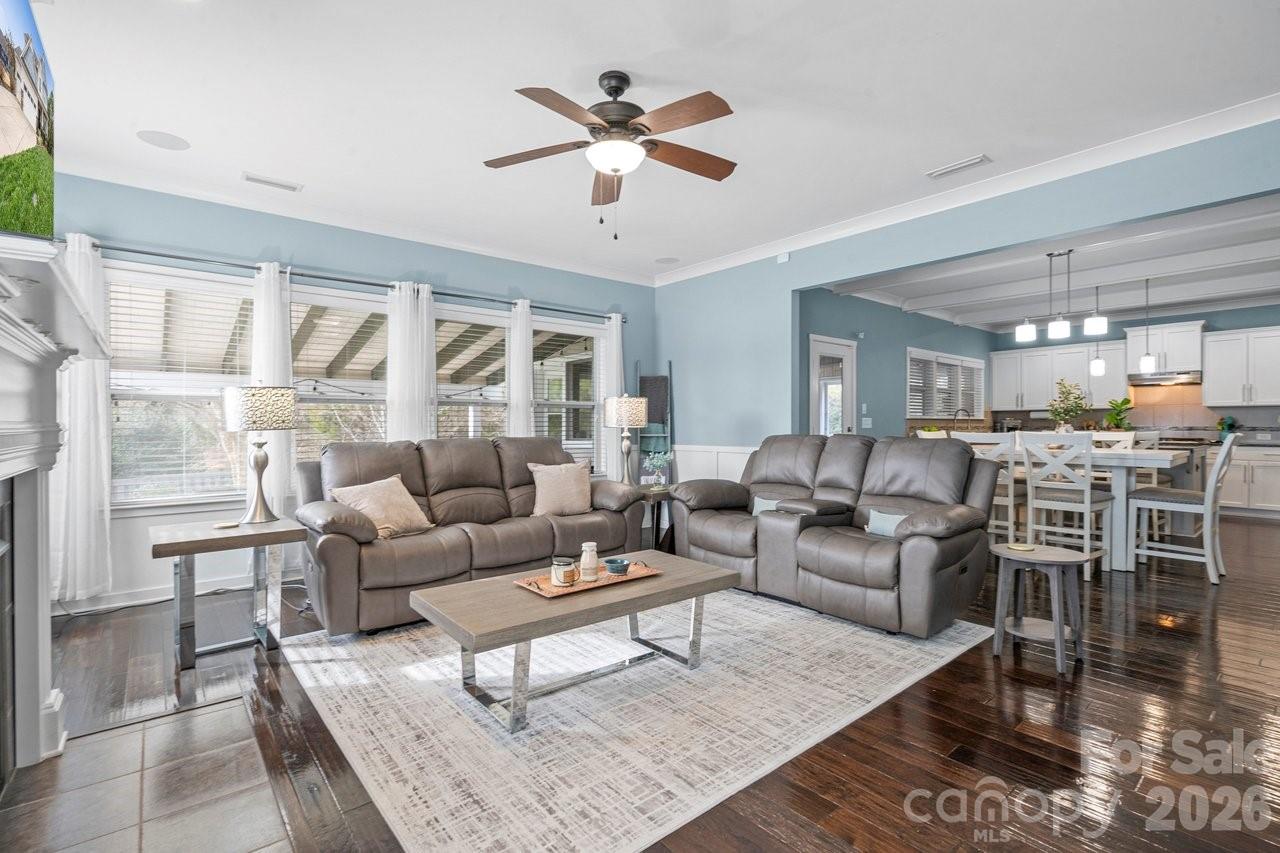 1007 Pine Bark Place — Matthews