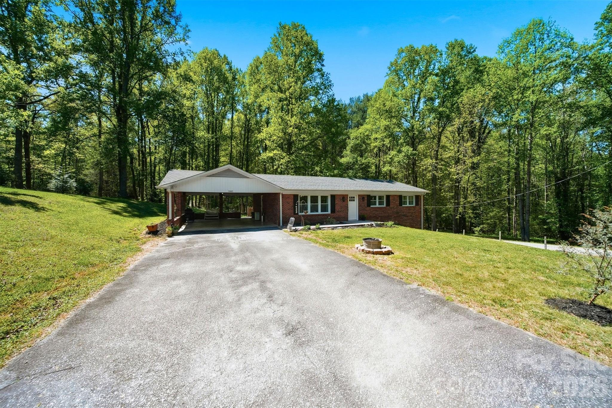 3441 Spencer Heights Place — Lenoir