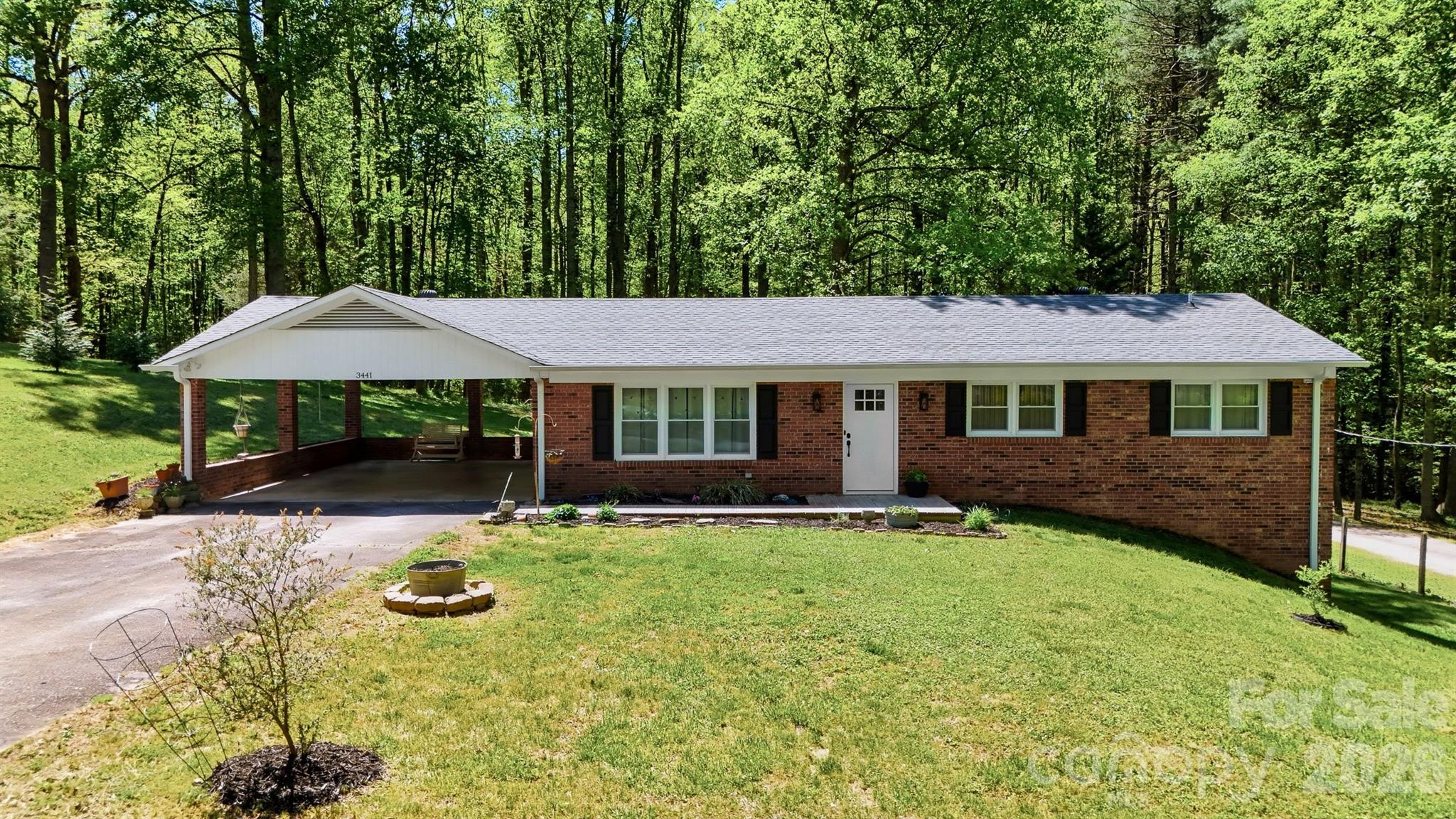 3441 Spencer Heights Place — Lenoir