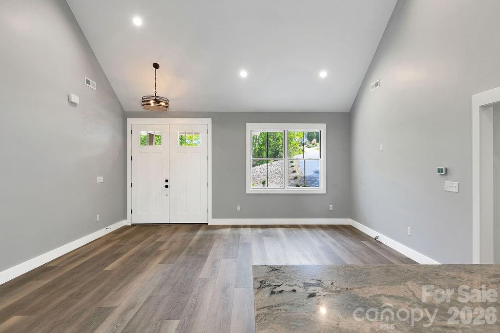 404 High Ridge Drive — Mills River