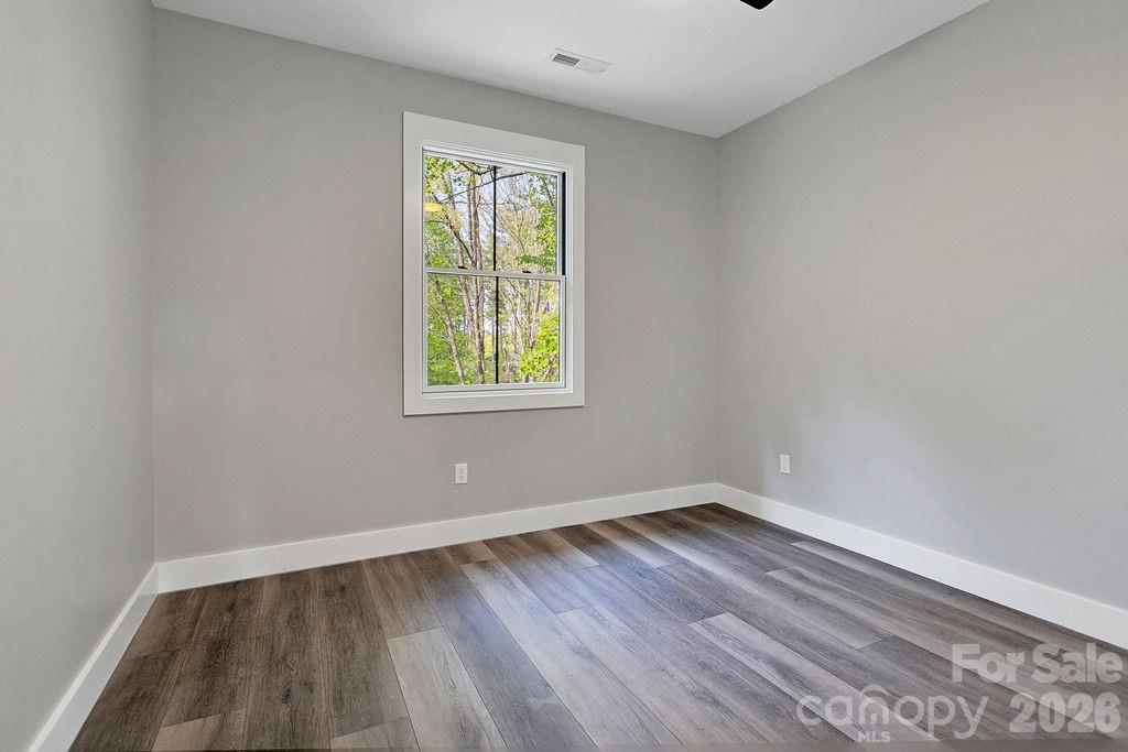 404 High Ridge Drive — Mills River