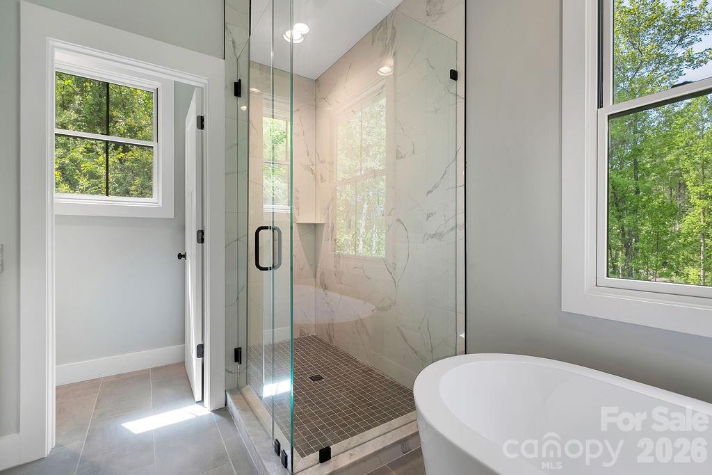 404 High Ridge Drive — Mills River