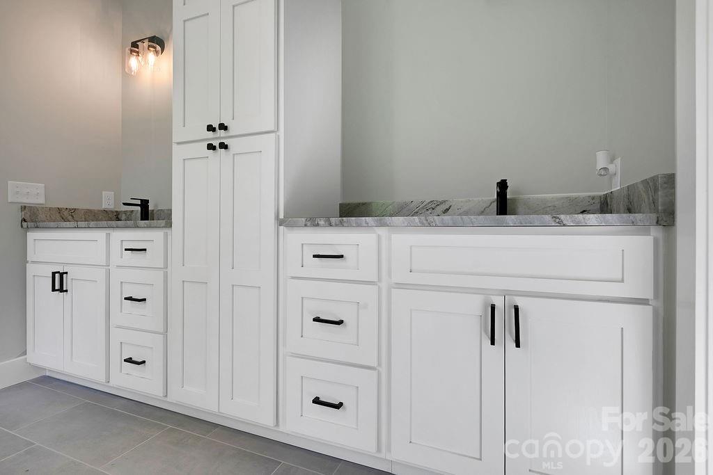 404 High Ridge Drive — Mills River