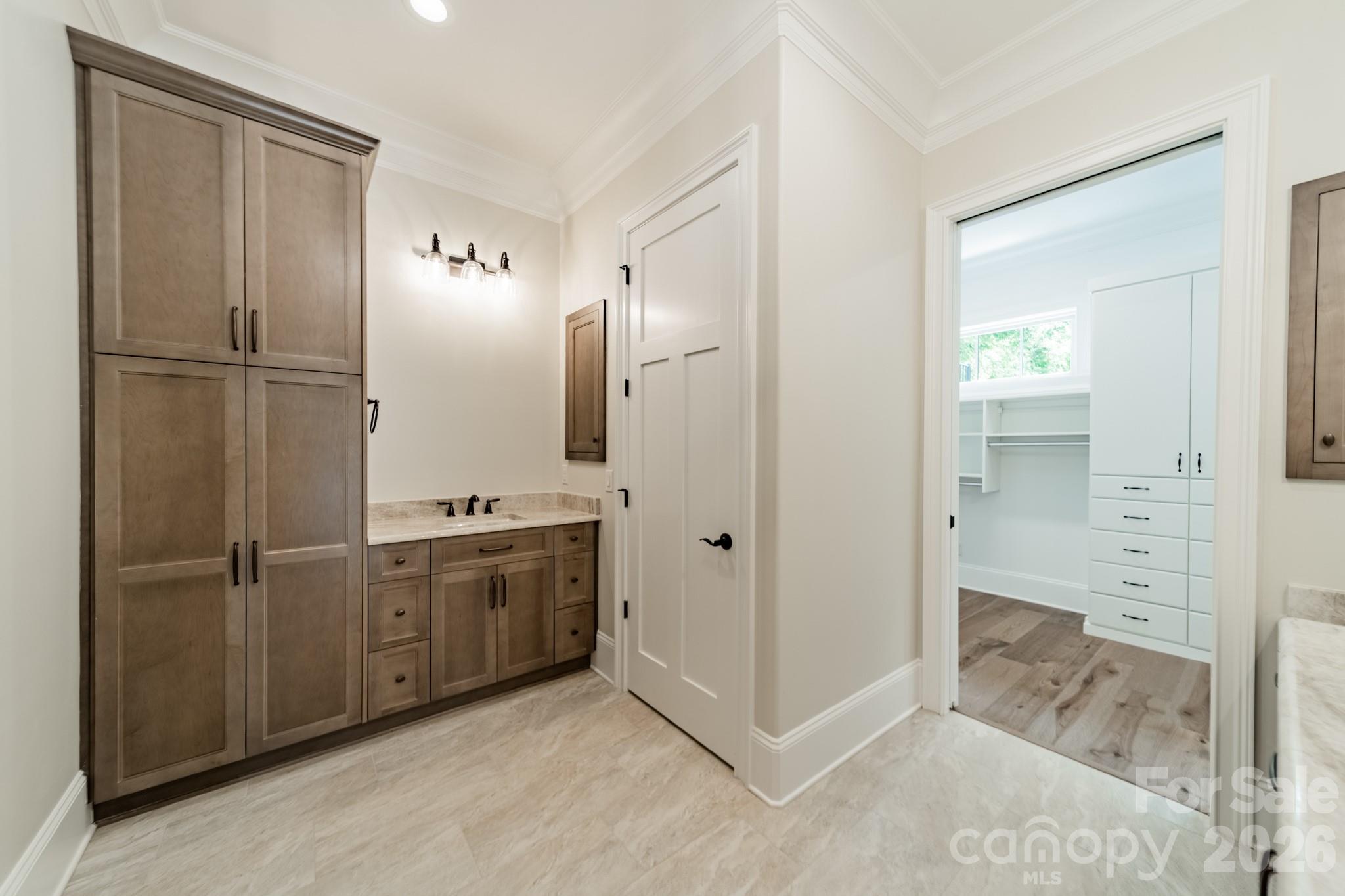 519 Winding Way #5 — Belmont