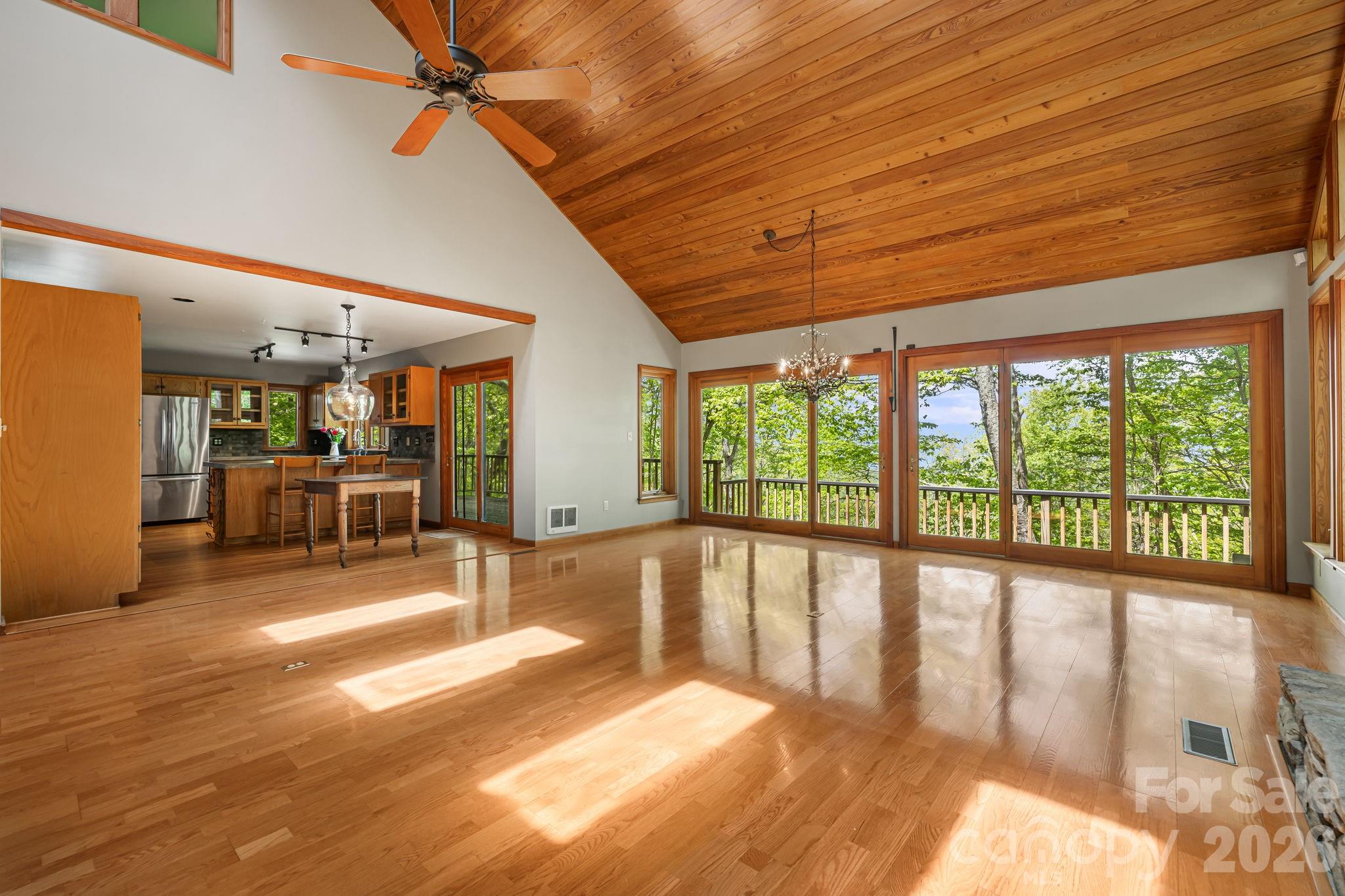 24 Smokey Road — Asheville