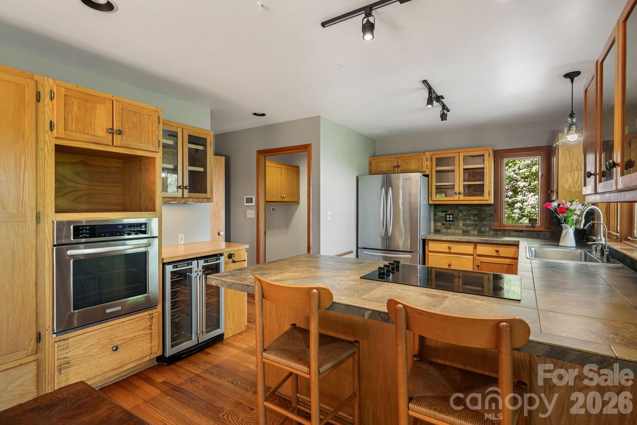 24 Smokey Road — Asheville