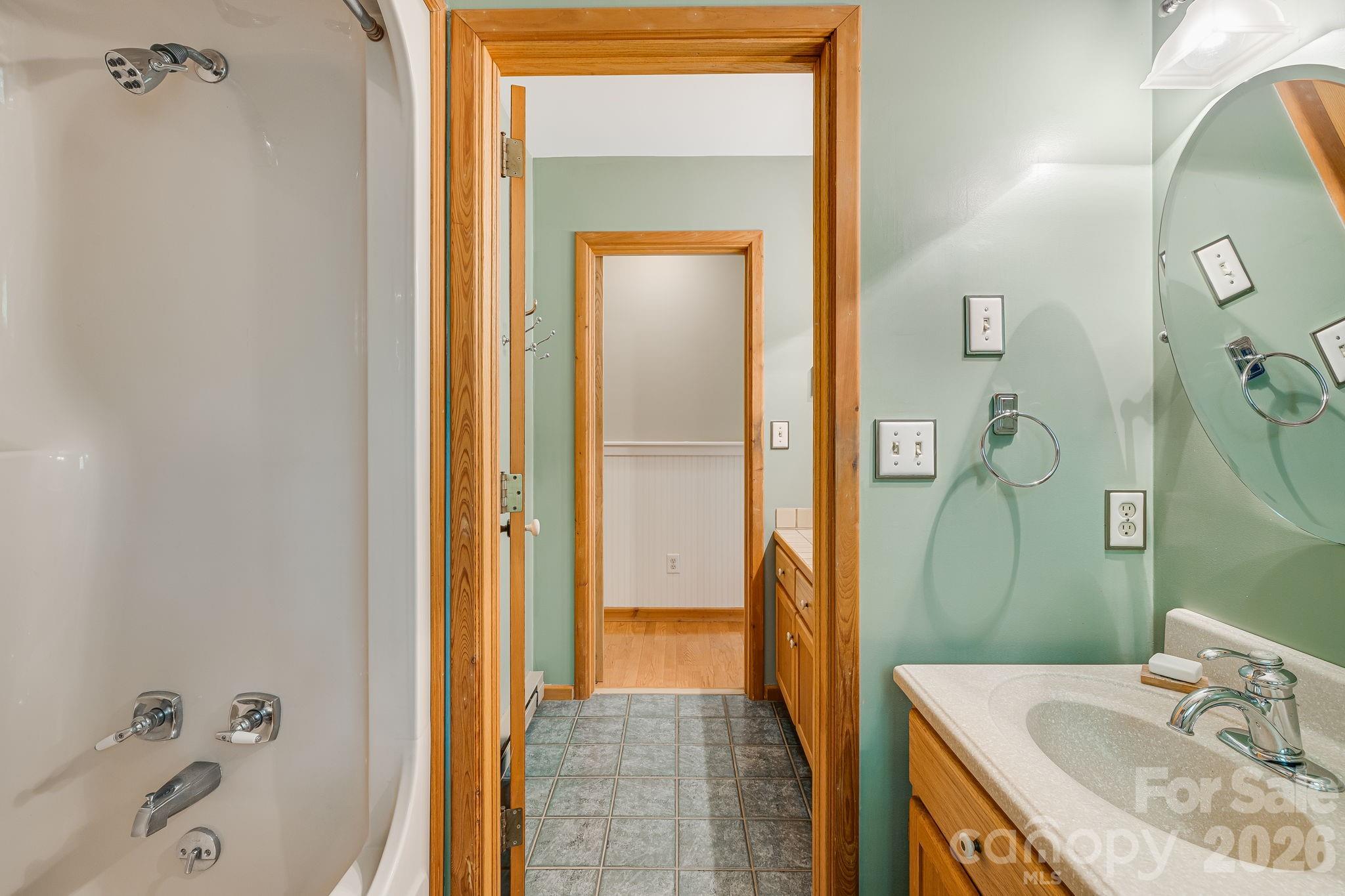 24 Smokey Road — Asheville