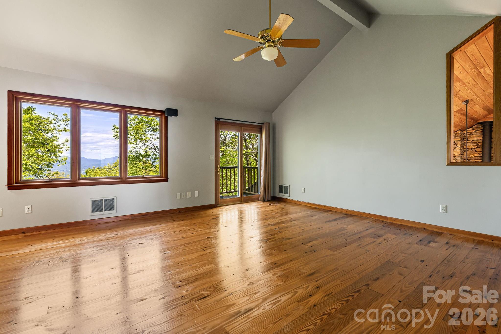 24 Smokey Road — Asheville