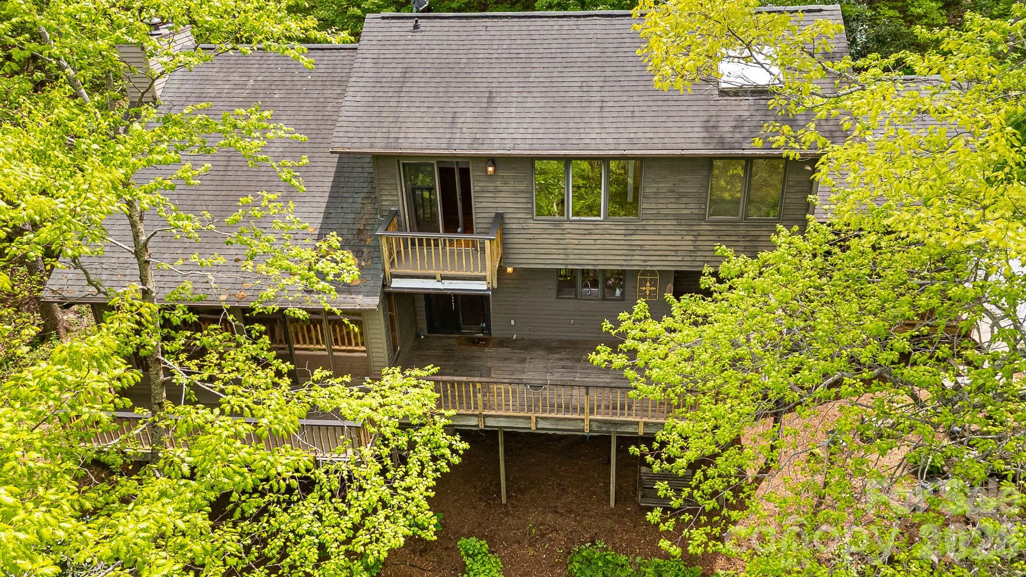 24 Smokey Road — Asheville