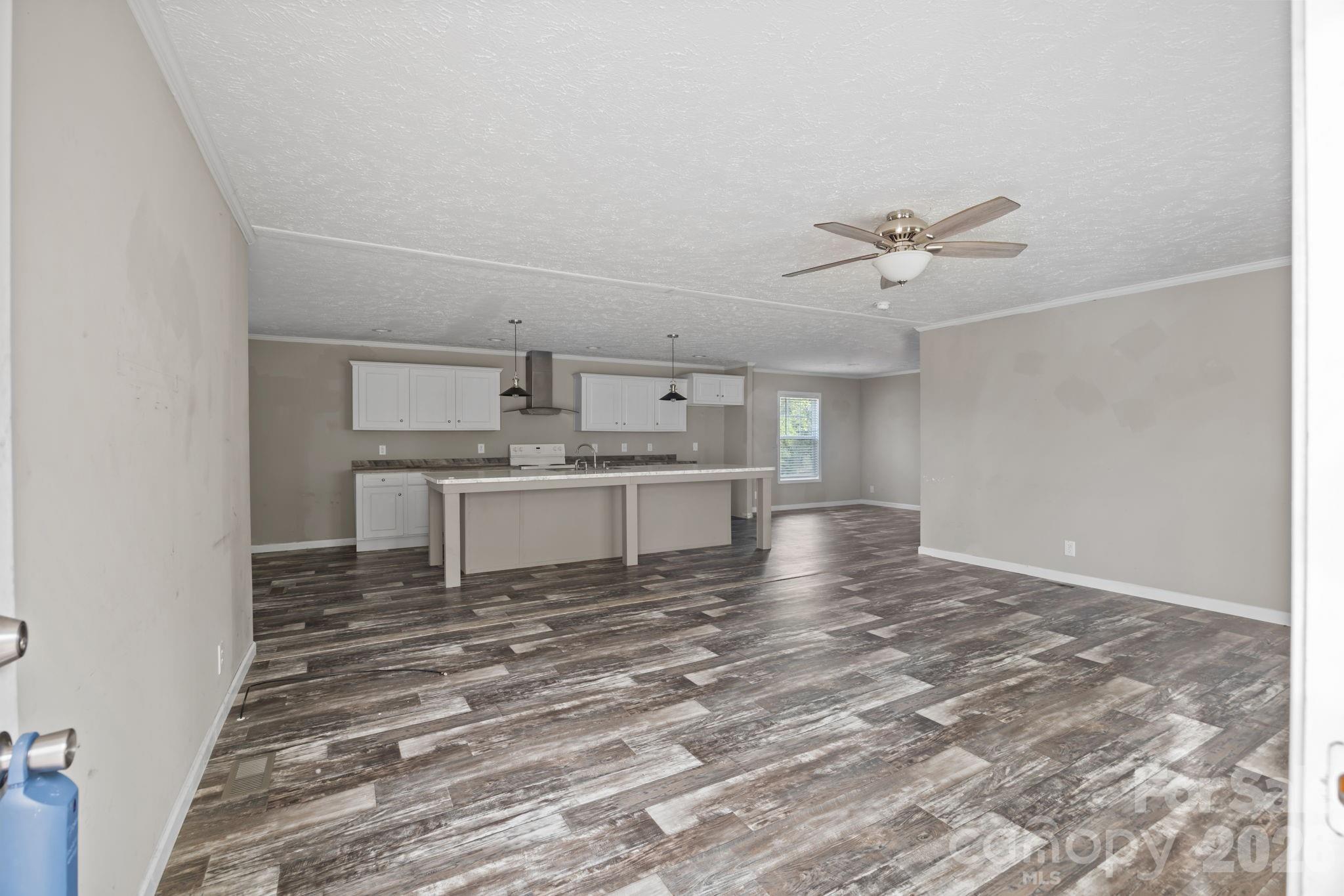 188 Low Lane — Statesville