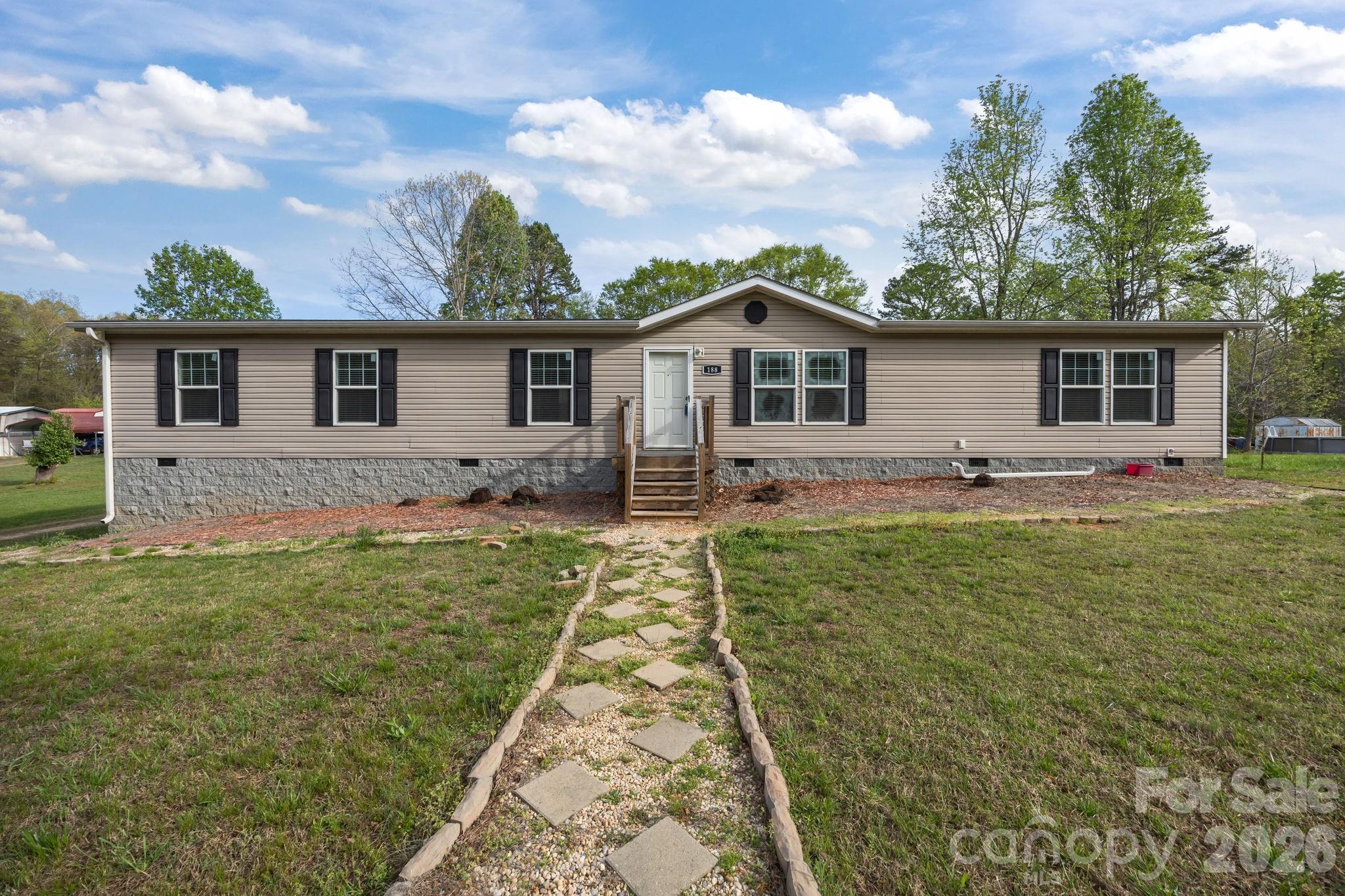 188 Low Lane — Statesville