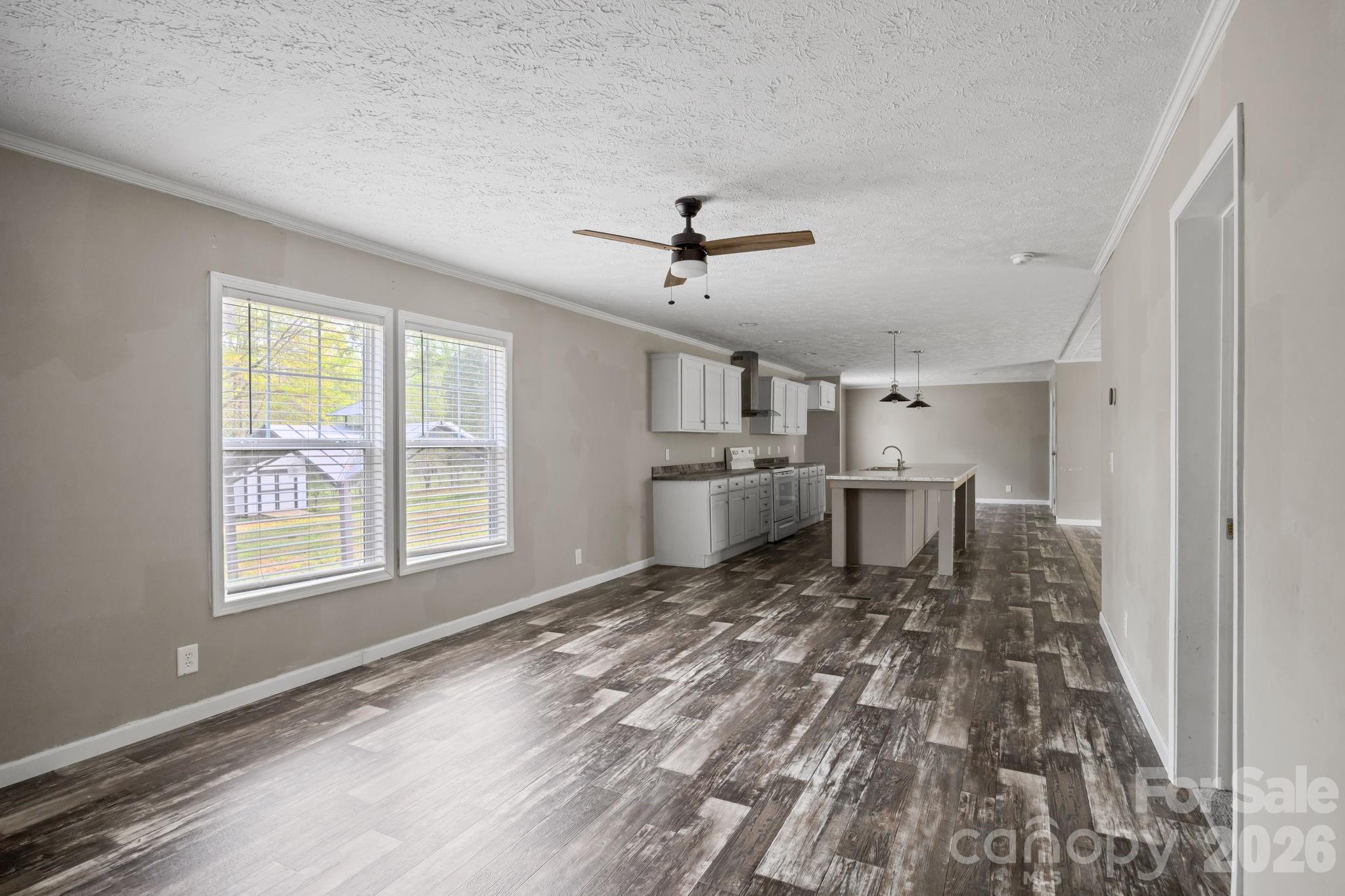 188 Low Lane — Statesville