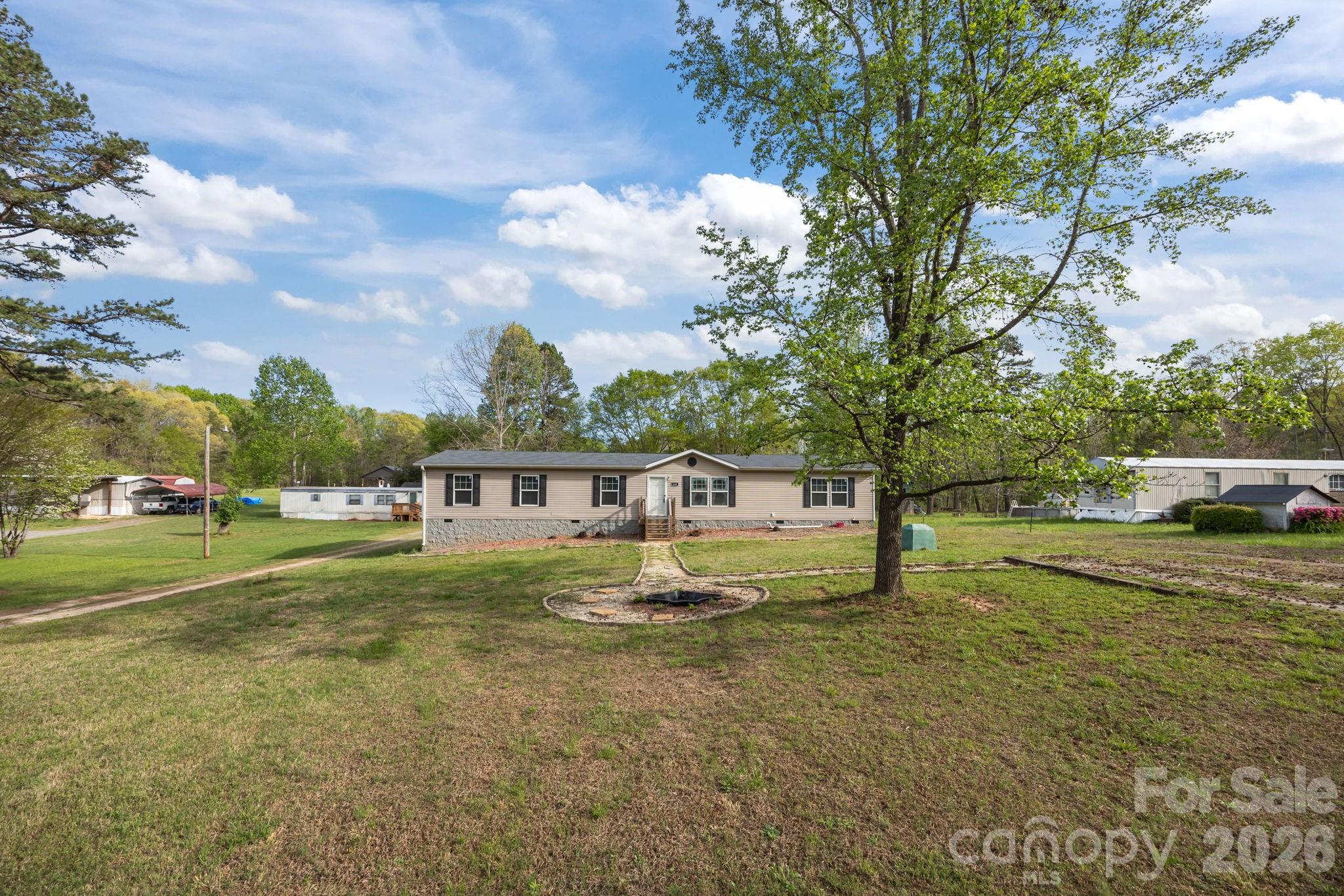 188 Low Lane — Statesville