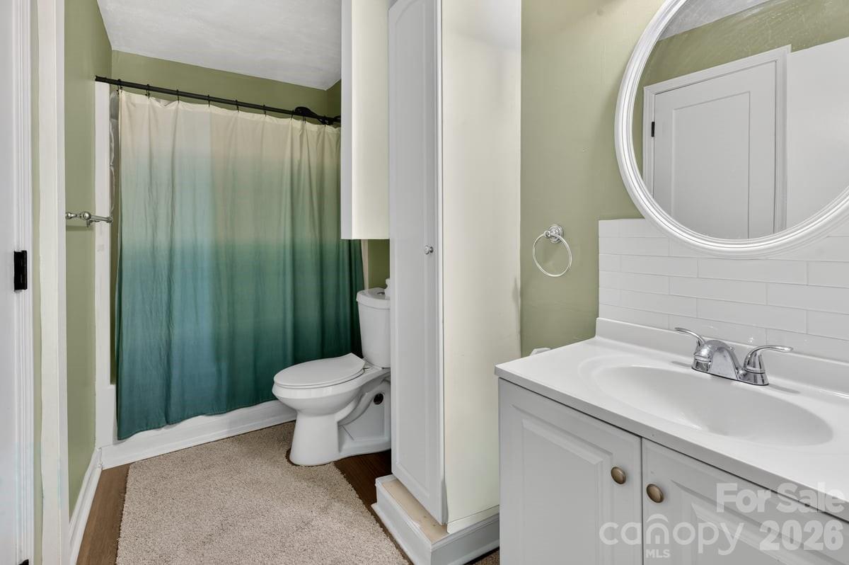 7811 Heatherdale Court — Charlotte