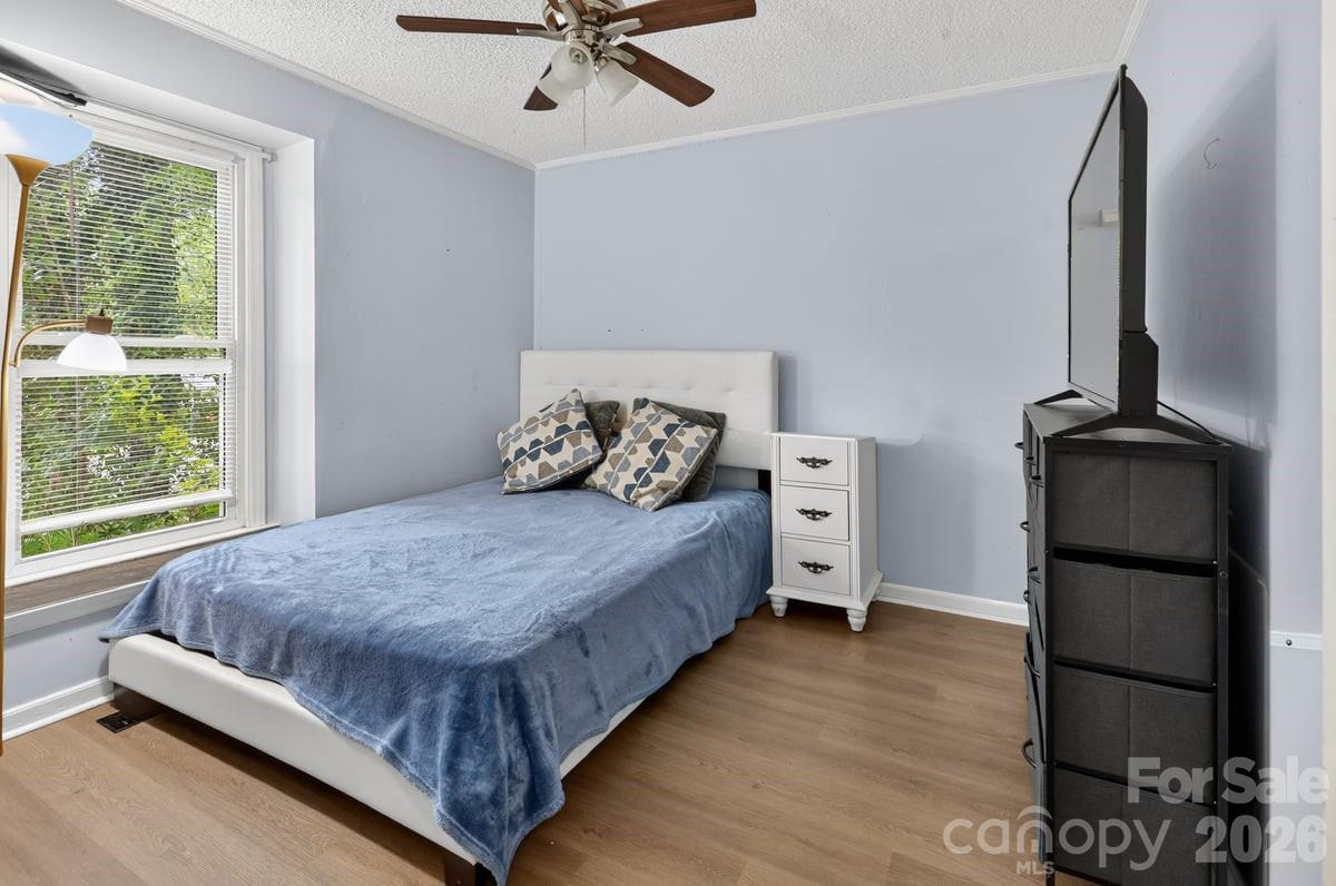 7811 Heatherdale Court — Charlotte