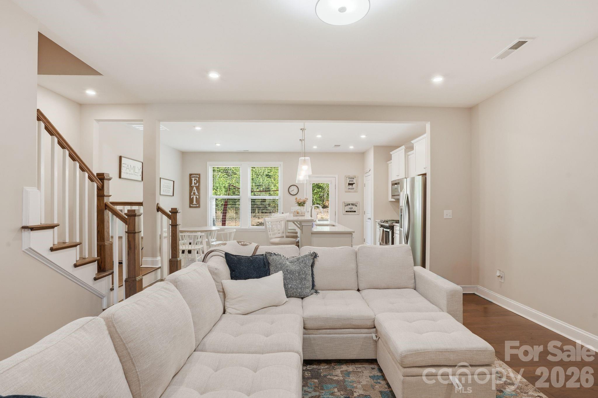 2038 Suttonview Road — Fort Mill