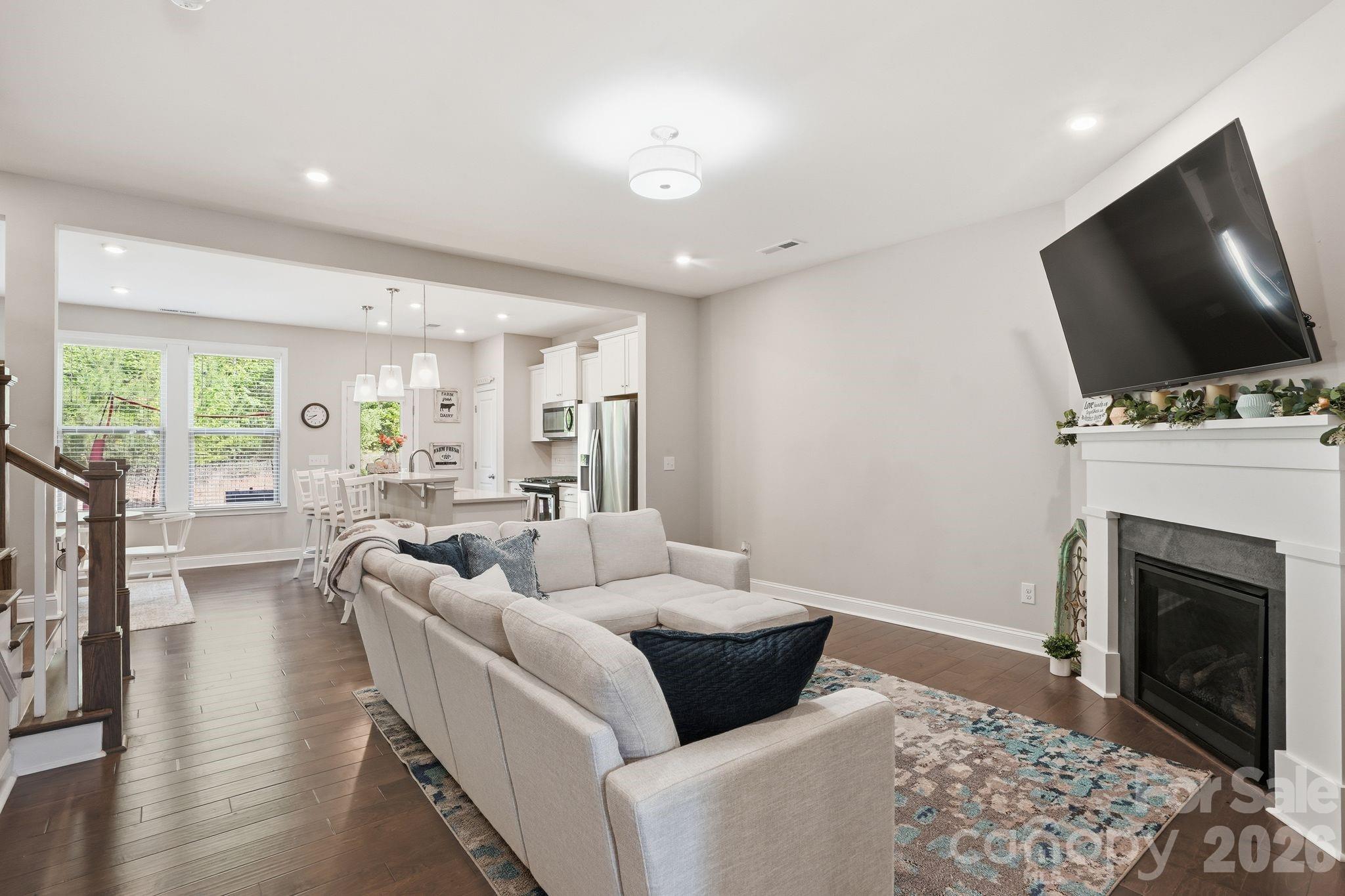 2038 Suttonview Road — Fort Mill