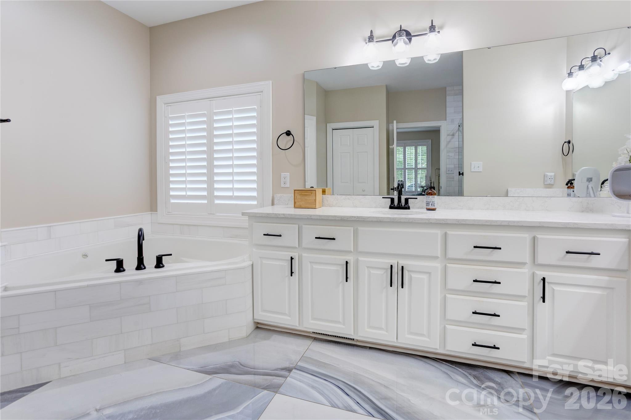 1390 Bennington Drive NW — Concord