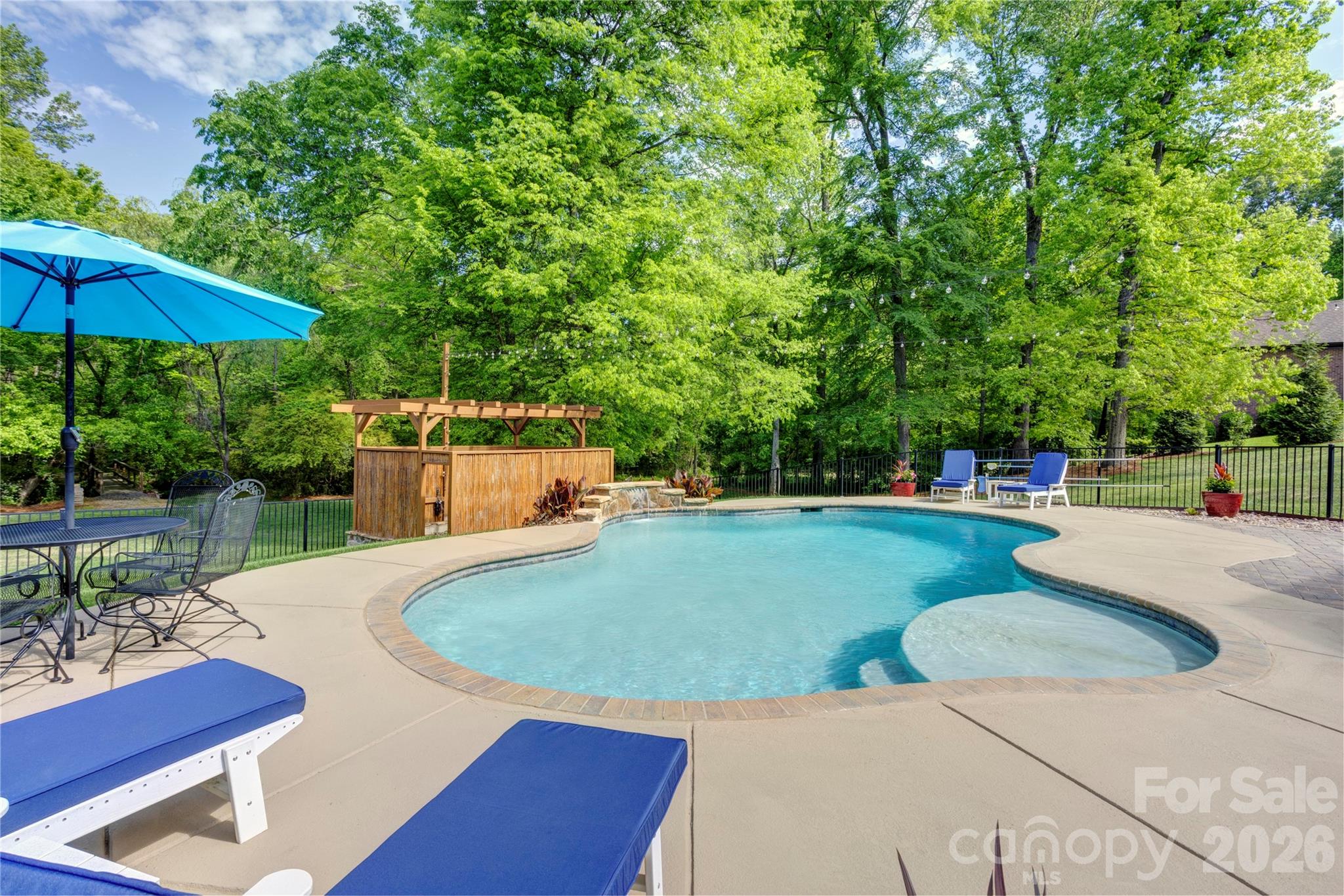 1390 Bennington Drive NW — Concord