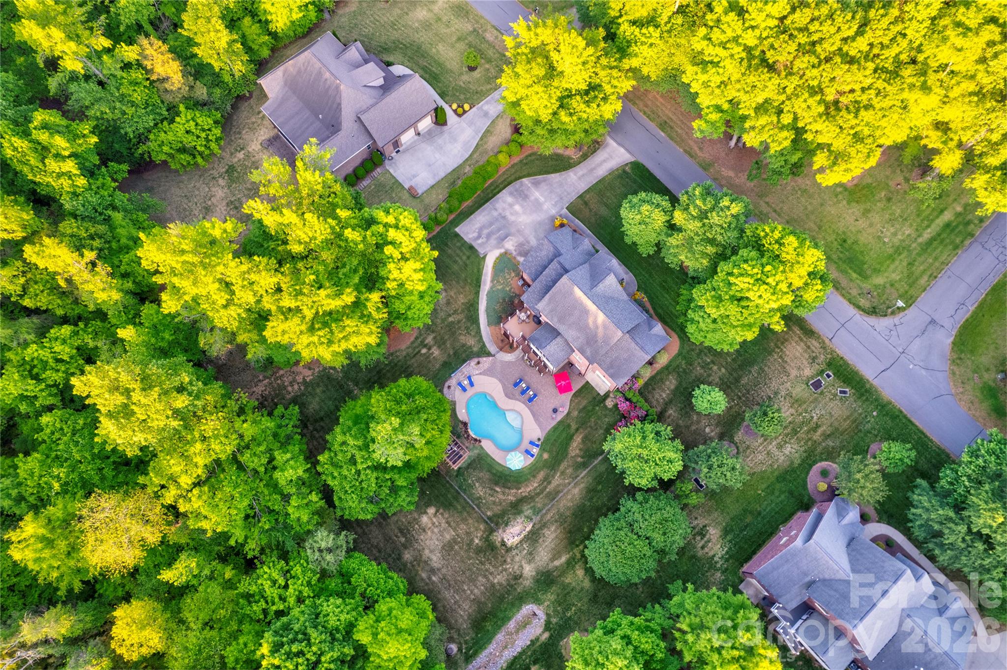 1390 Bennington Drive NW — Concord