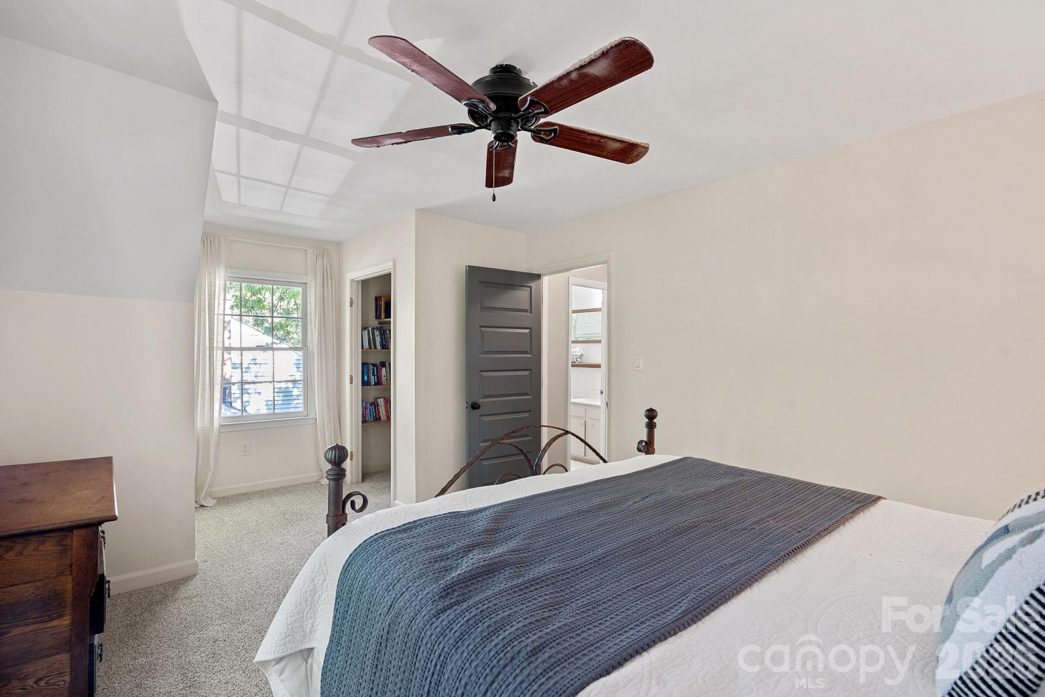 817 Bent Wood Court — Matthews
