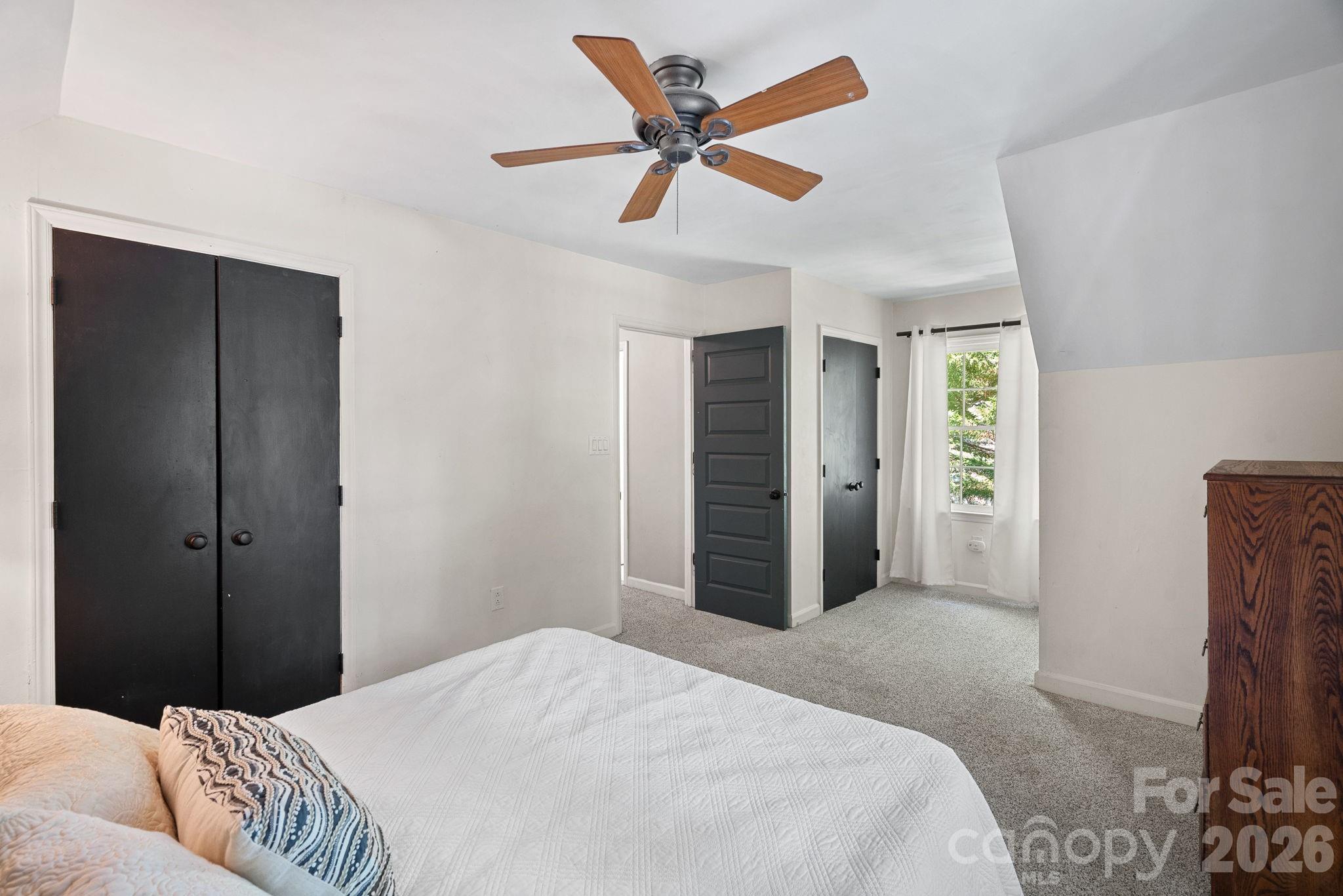 817 Bent Wood Court — Matthews