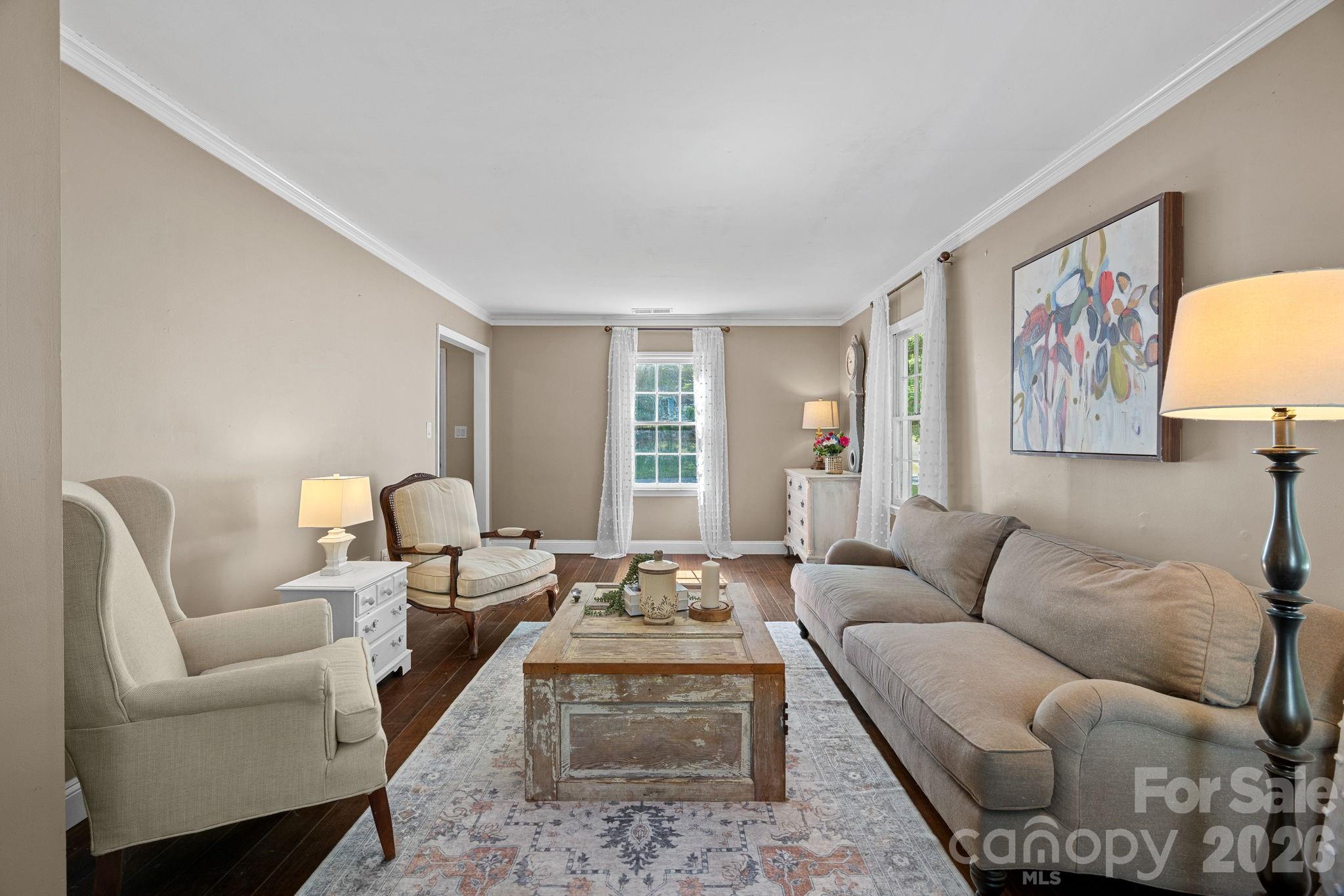 817 Bent Wood Court — Matthews