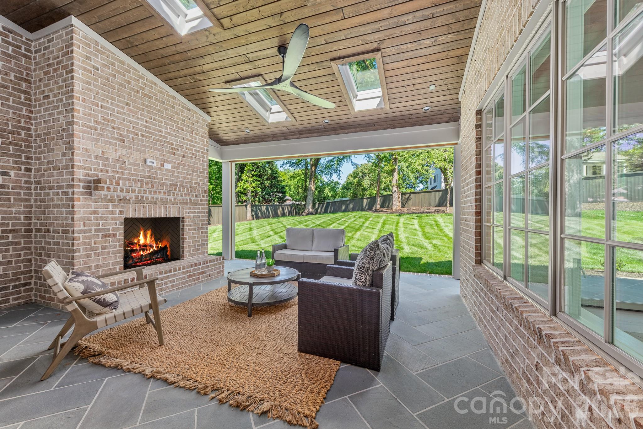 227 Hargett Court — Charlotte