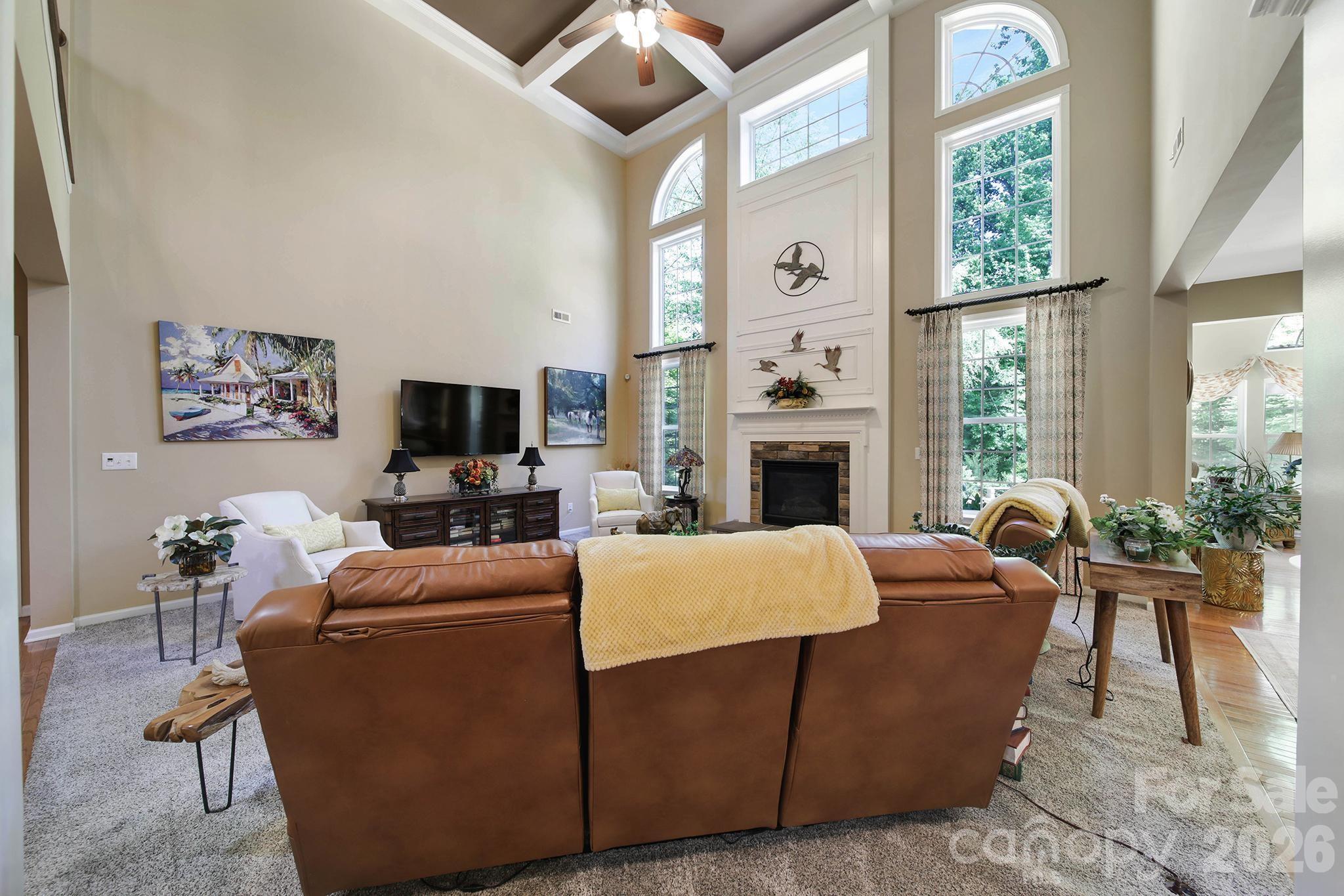 3012 Applewood Point Lane — Belmont