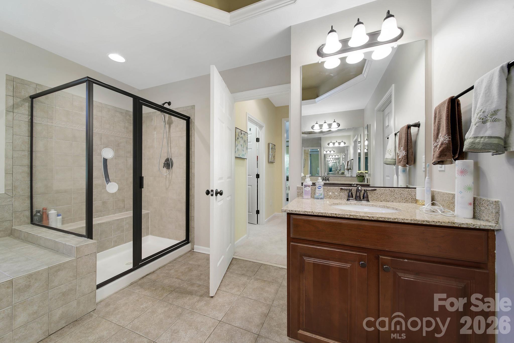 3012 Applewood Point Lane — Belmont