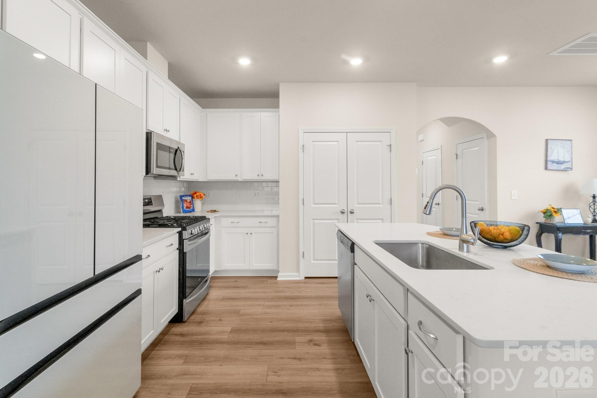5044 Moss Pine Way — Tega Cay