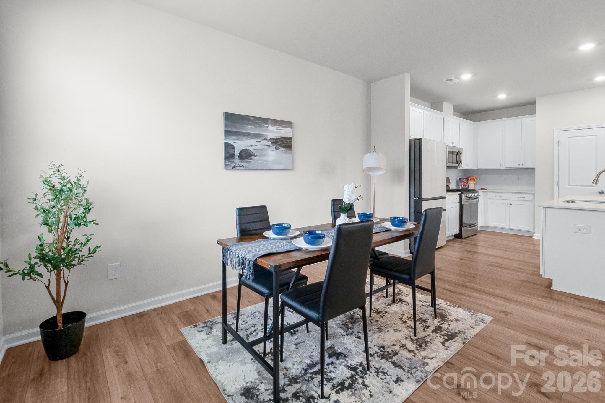5044 Moss Pine Way — Tega Cay