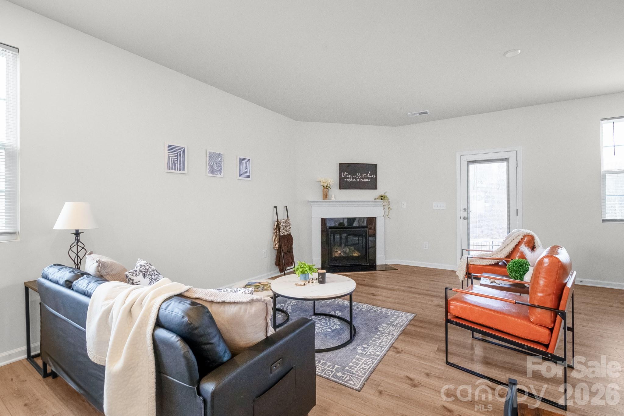 5044 Moss Pine Way — Tega Cay