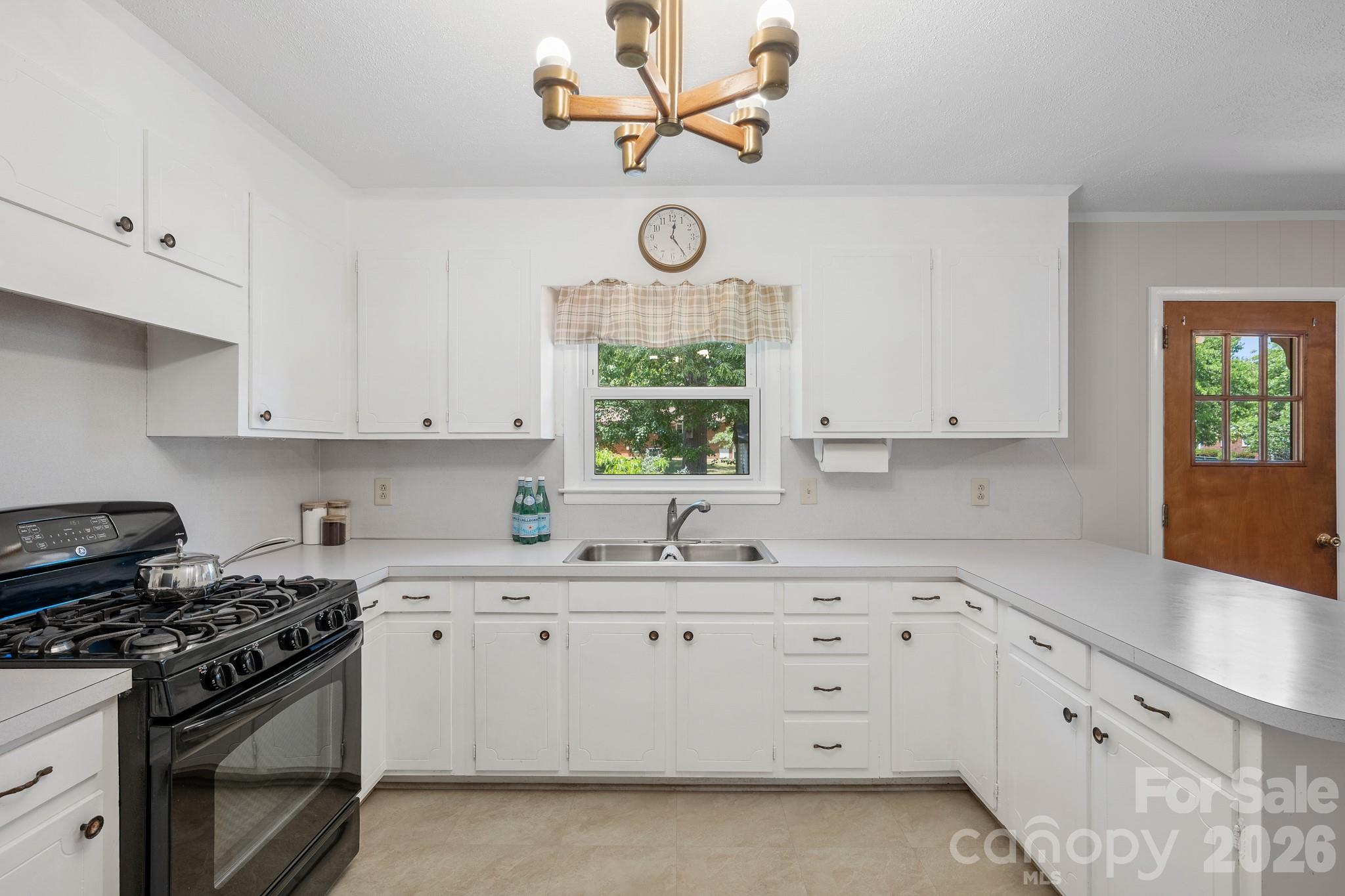 2370 Cannon Farm Road — China Grove
