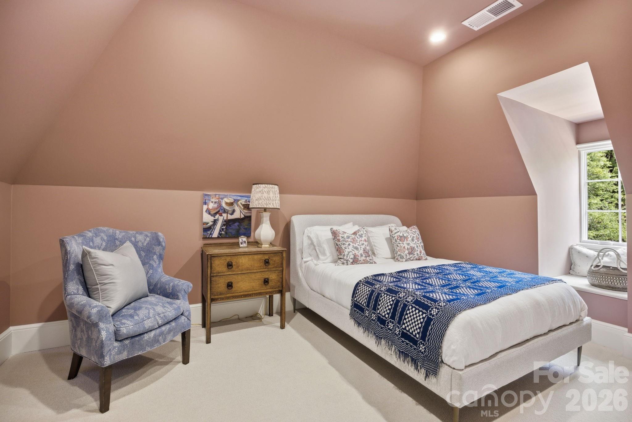 2710 Briarcliff Place — Charlotte
