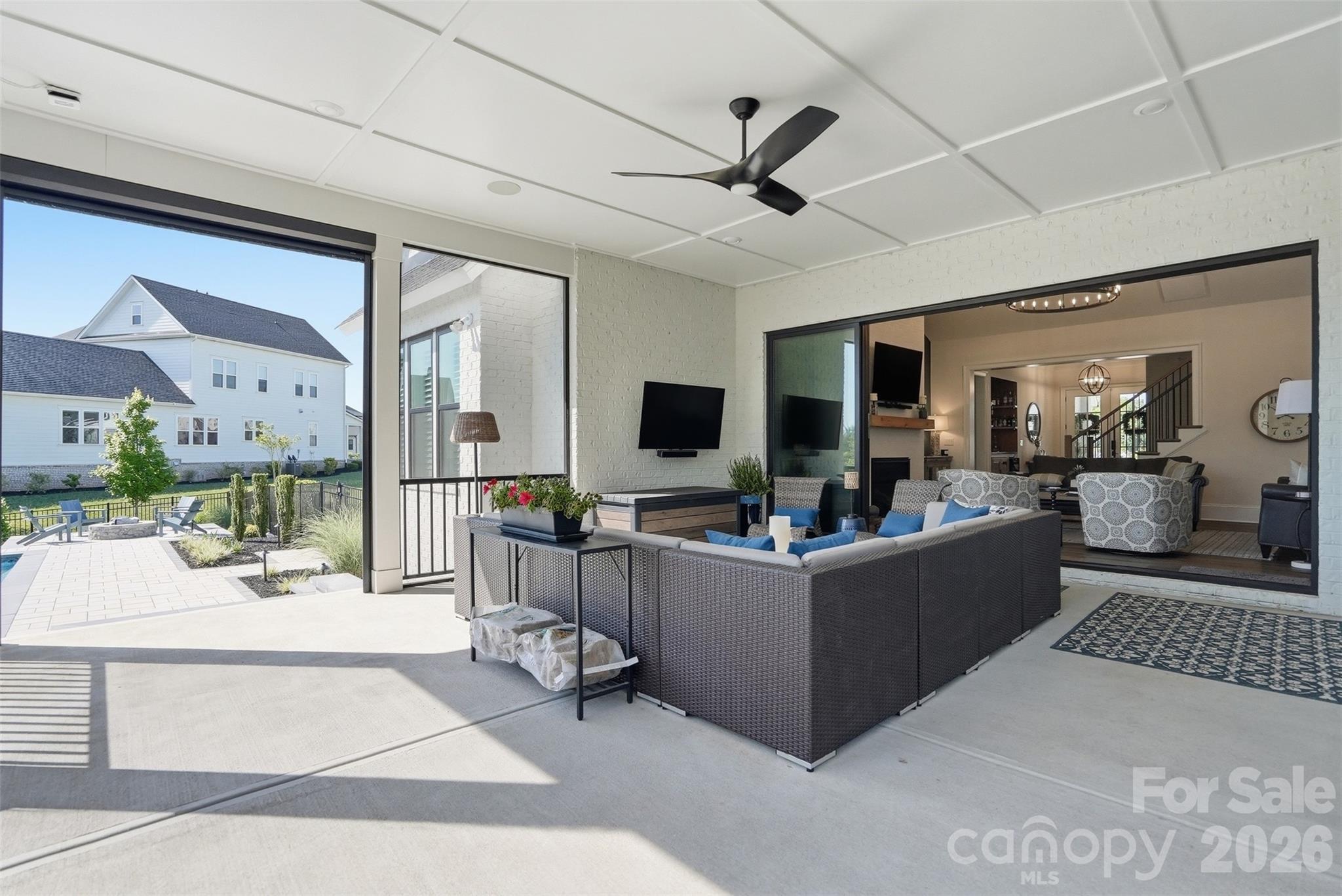 1124 Mesa Way — Marvin