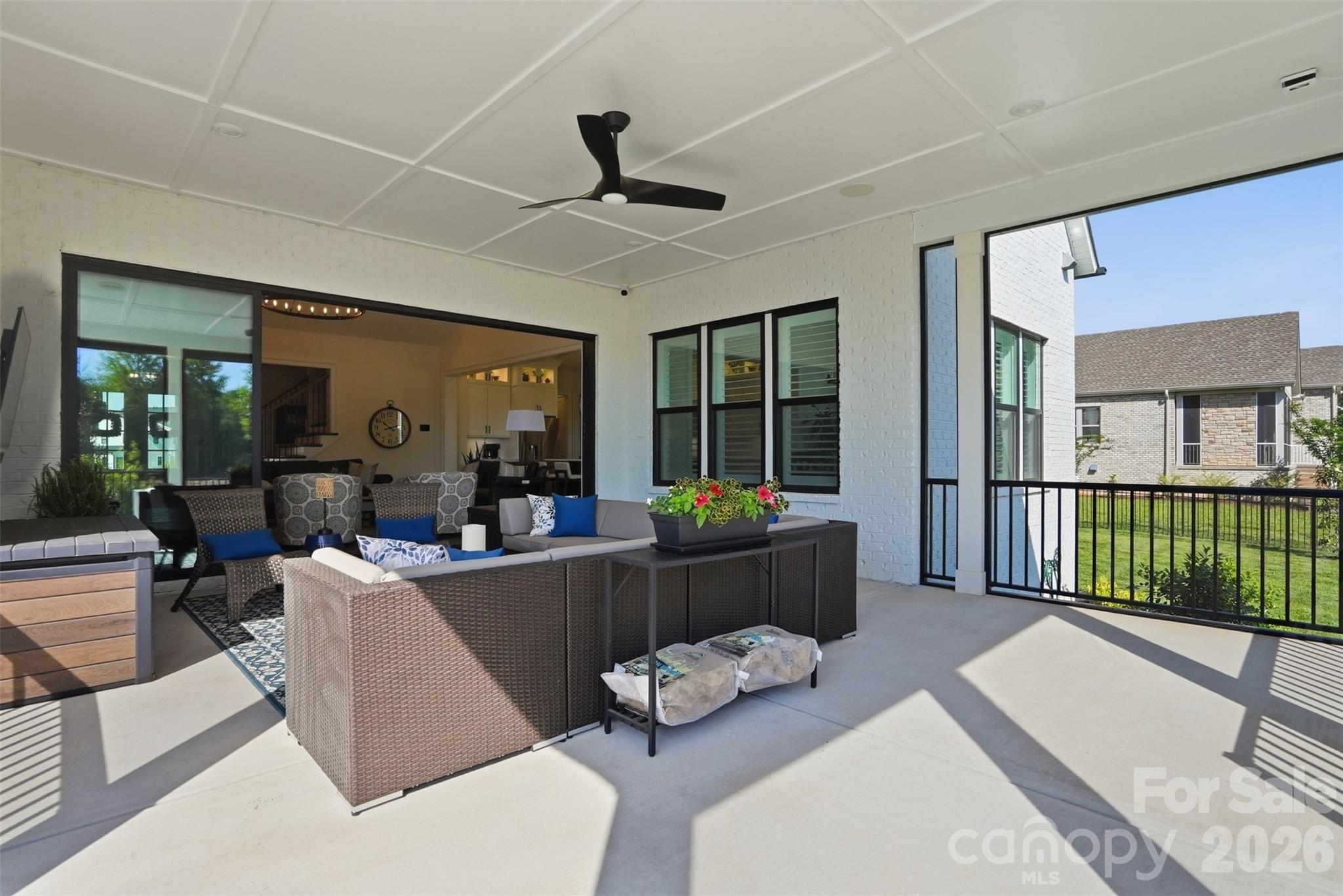 1124 Mesa Way — Marvin