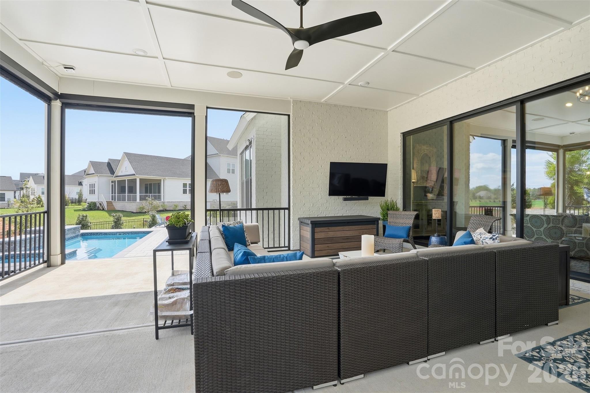 1124 Mesa Way — Marvin