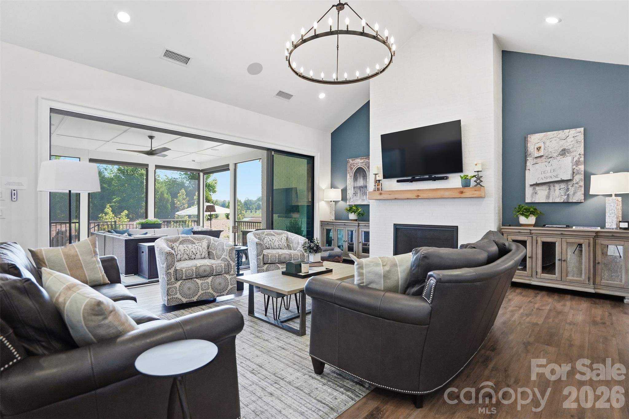 1124 Mesa Way — Marvin