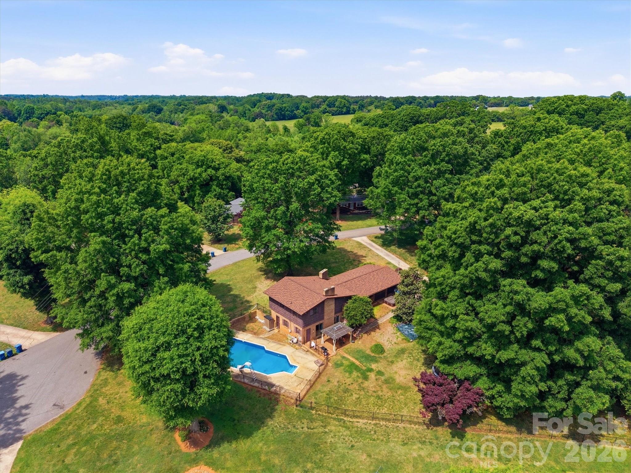 3634 Brookwood Drive — Maiden